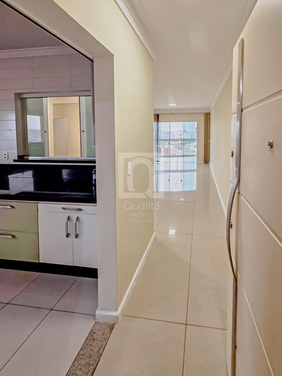 Apartamento à venda com 3 quartos, 101m² - Foto 5