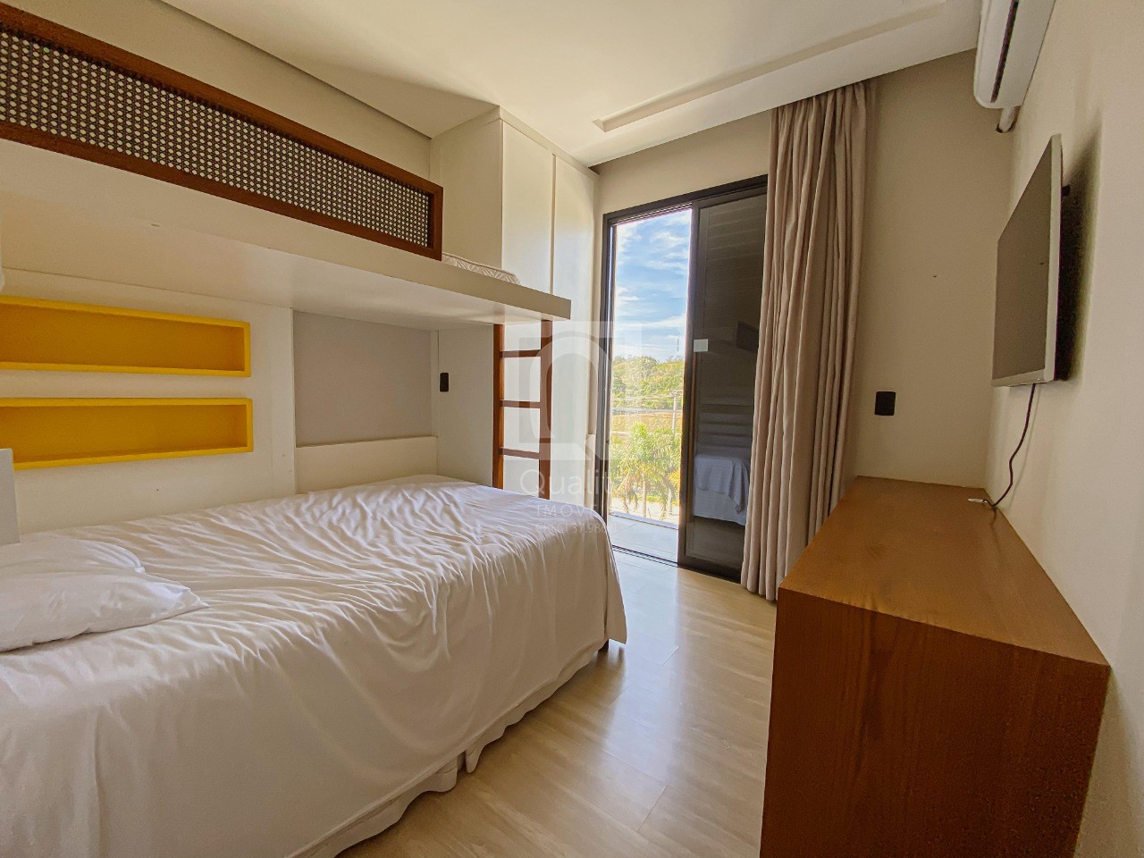 Casa de Condomínio à venda com 3 quartos, 226m² - Foto 35