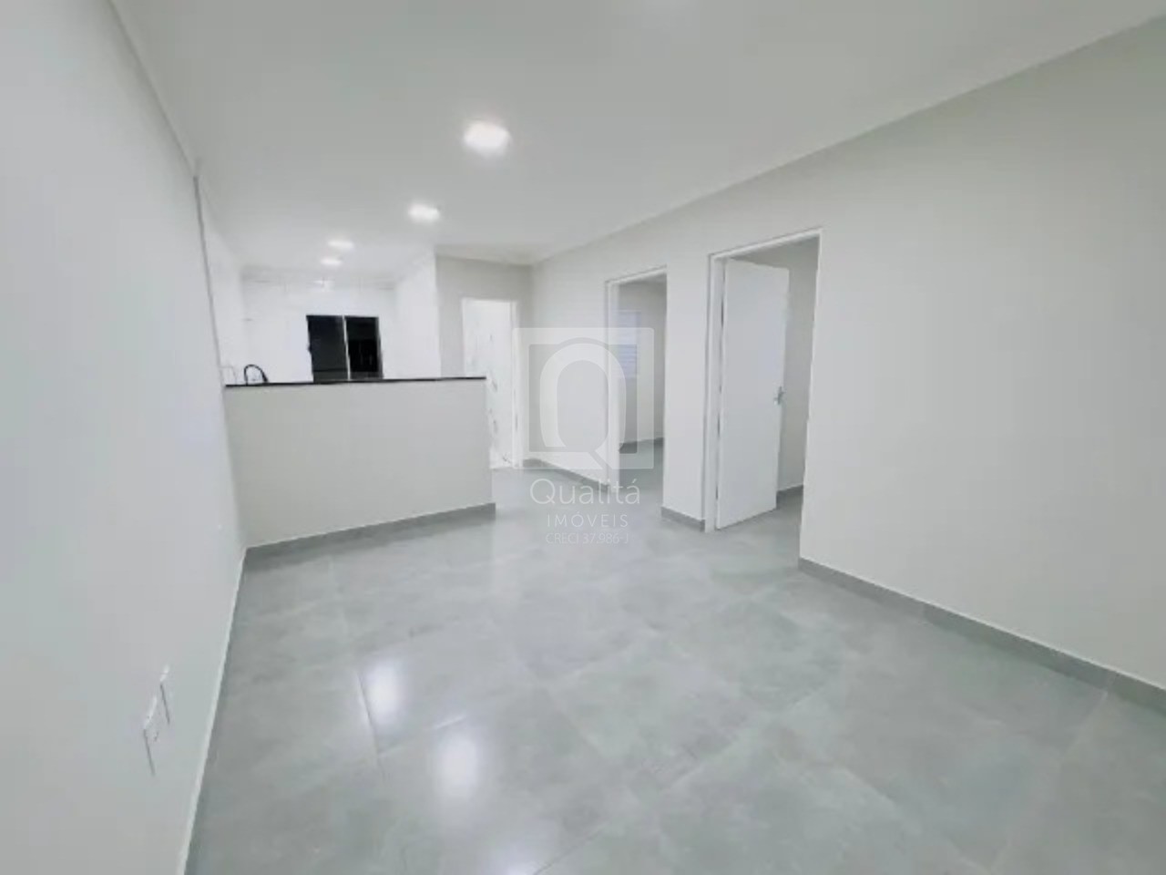 Apartamento à venda com 2 quartos, 44m² - Foto 2
