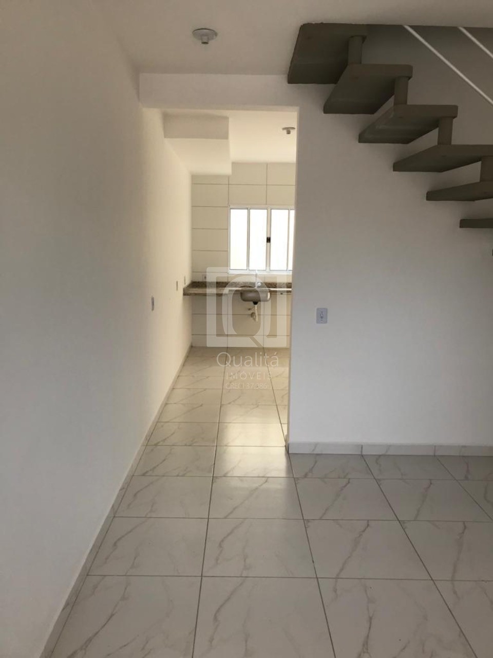 Casa de Condomínio à venda com 2 quartos, 68m² - Foto 2