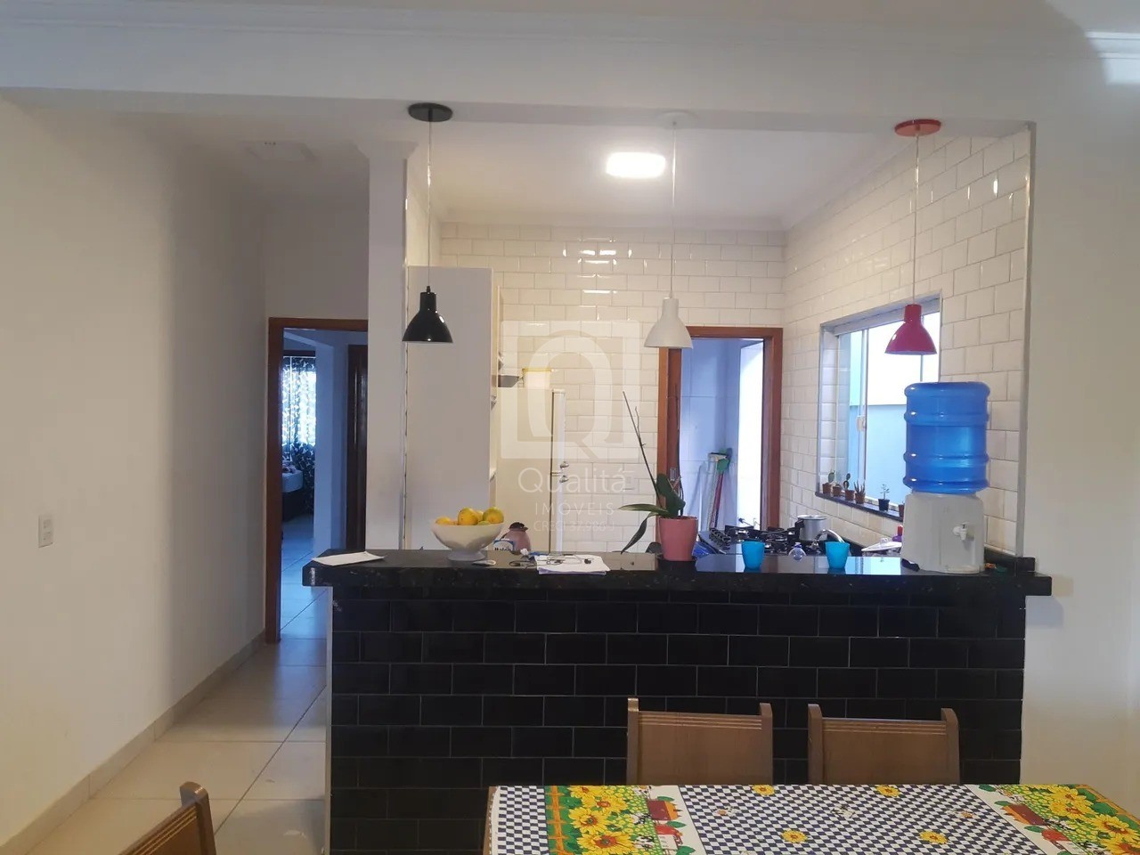 Casa de Condomínio à venda com 5 quartos, 221m² - Foto 3