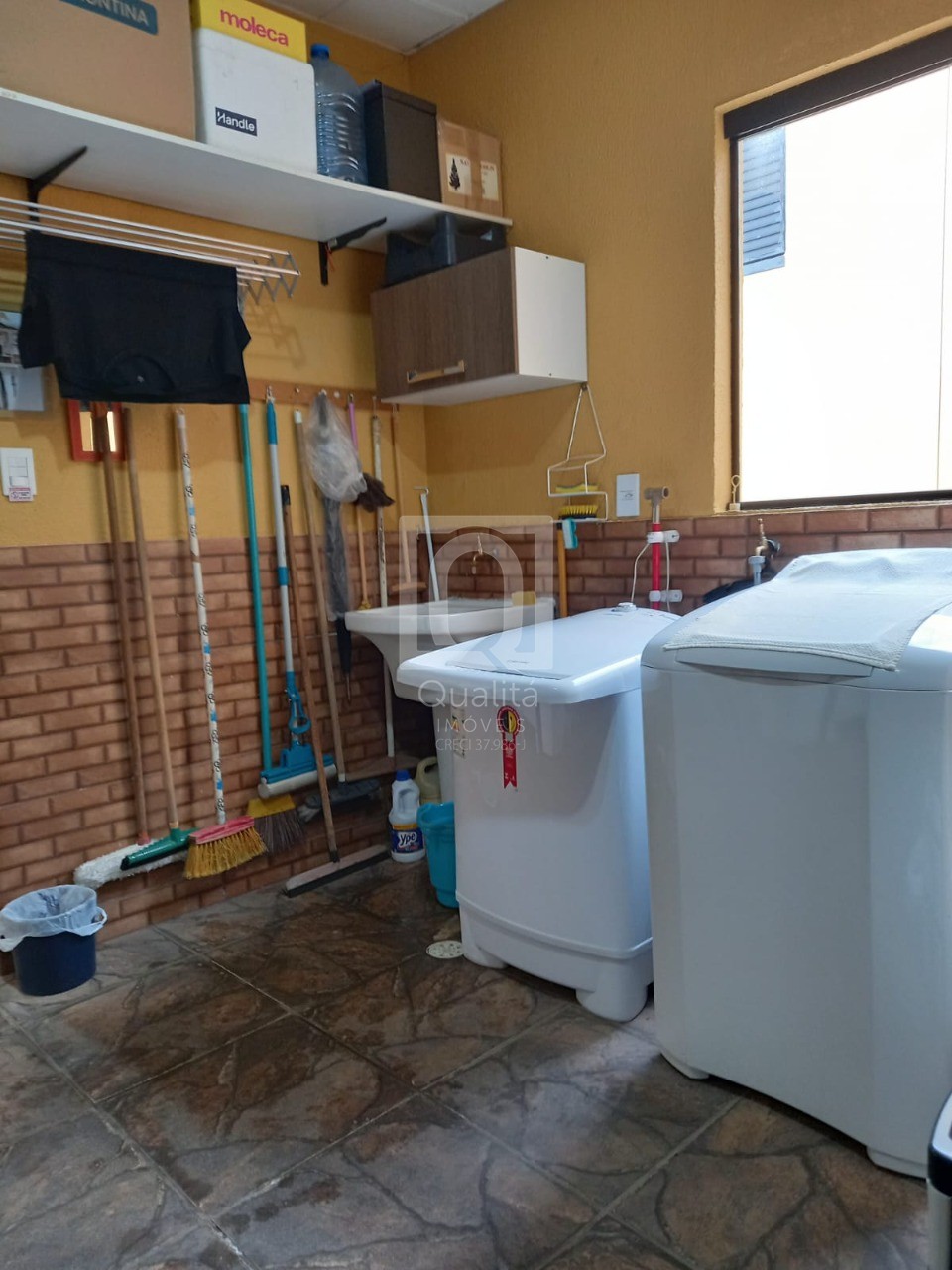 Casa à venda com 2 quartos, 200m² - Foto 17