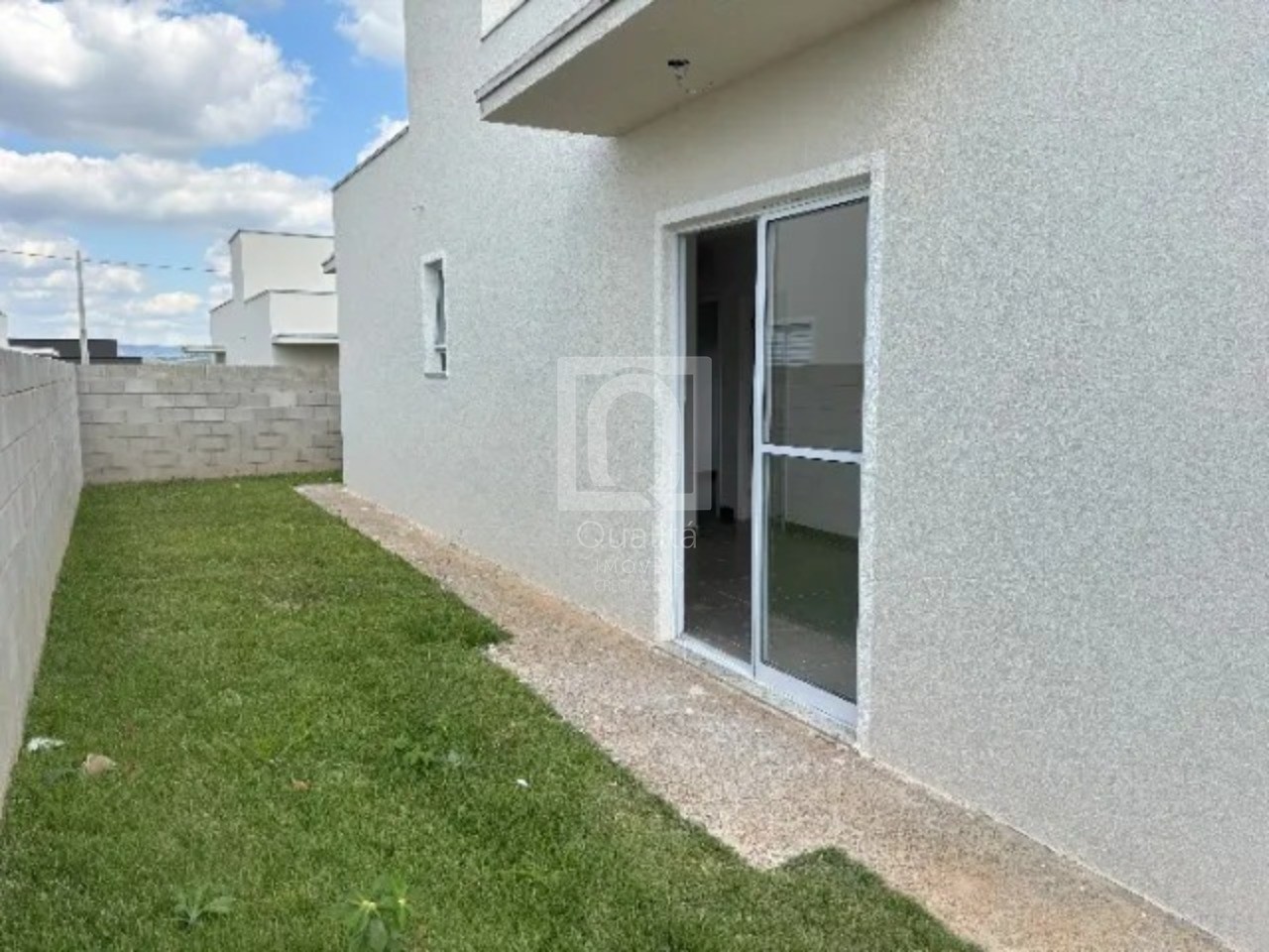 Casa de Condomínio à venda com 3 quartos, 173m² - Foto 3