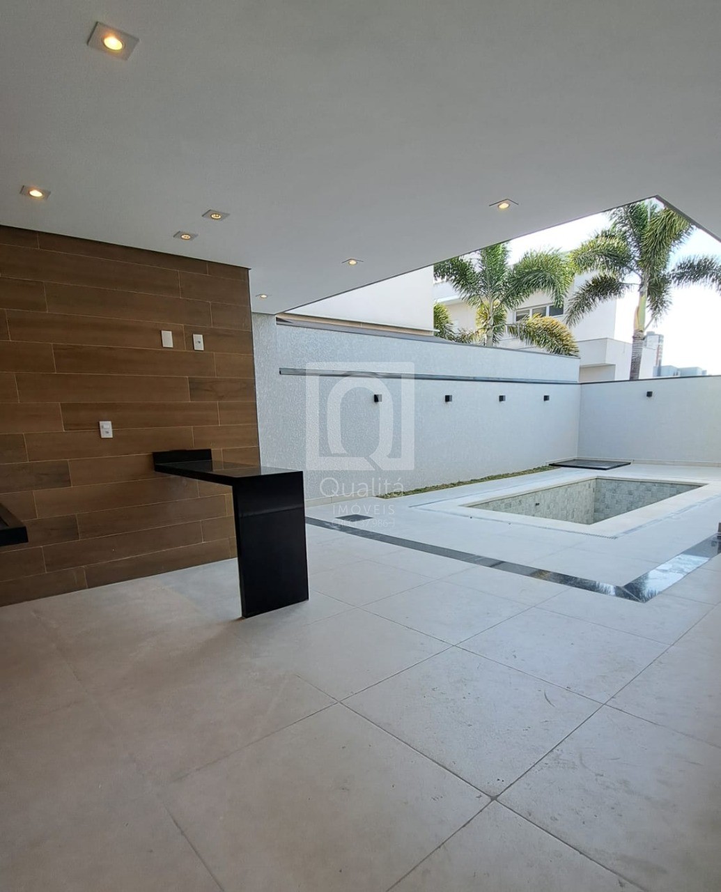 Casa de Condomínio à venda com 3 quartos, 250m² - Foto 2