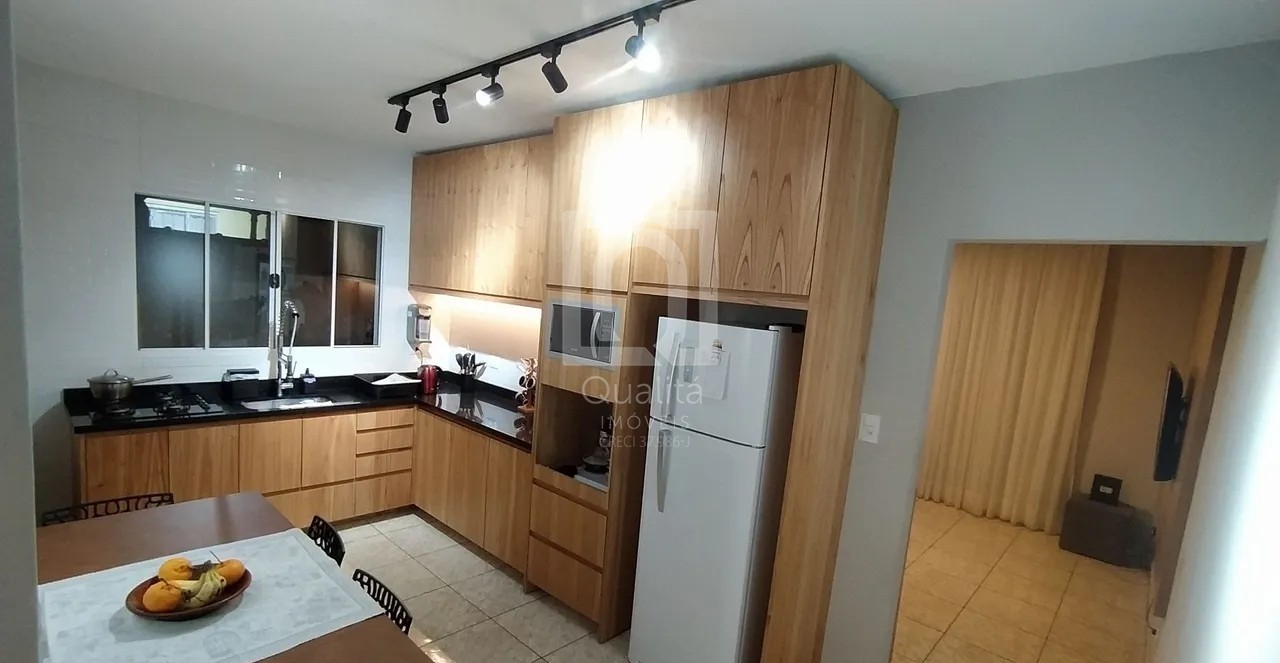 Casa à venda com 2 quartos, 132m² - Foto 4