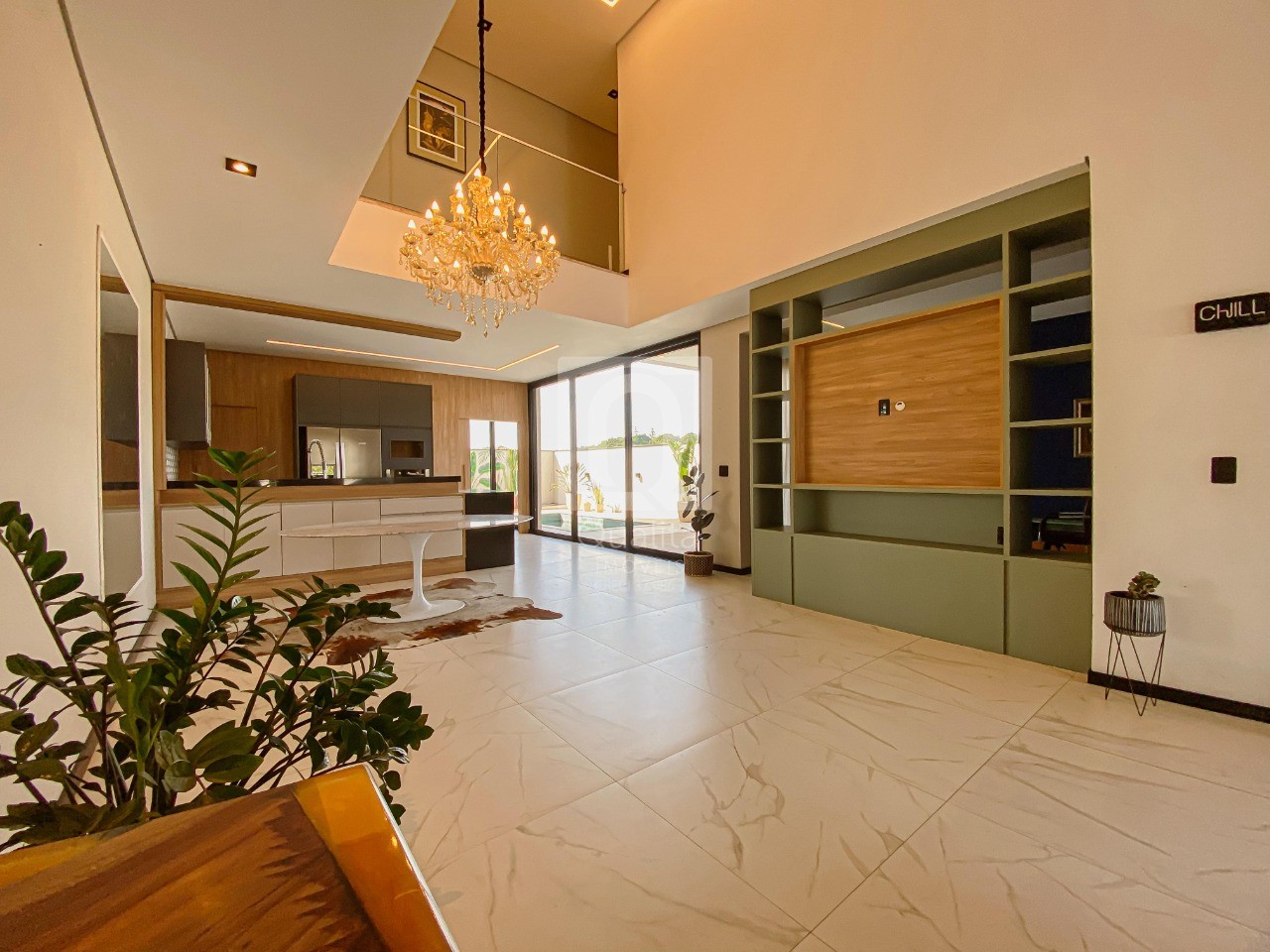 Casa de Condomínio à venda com 3 quartos, 226m² - Foto 1