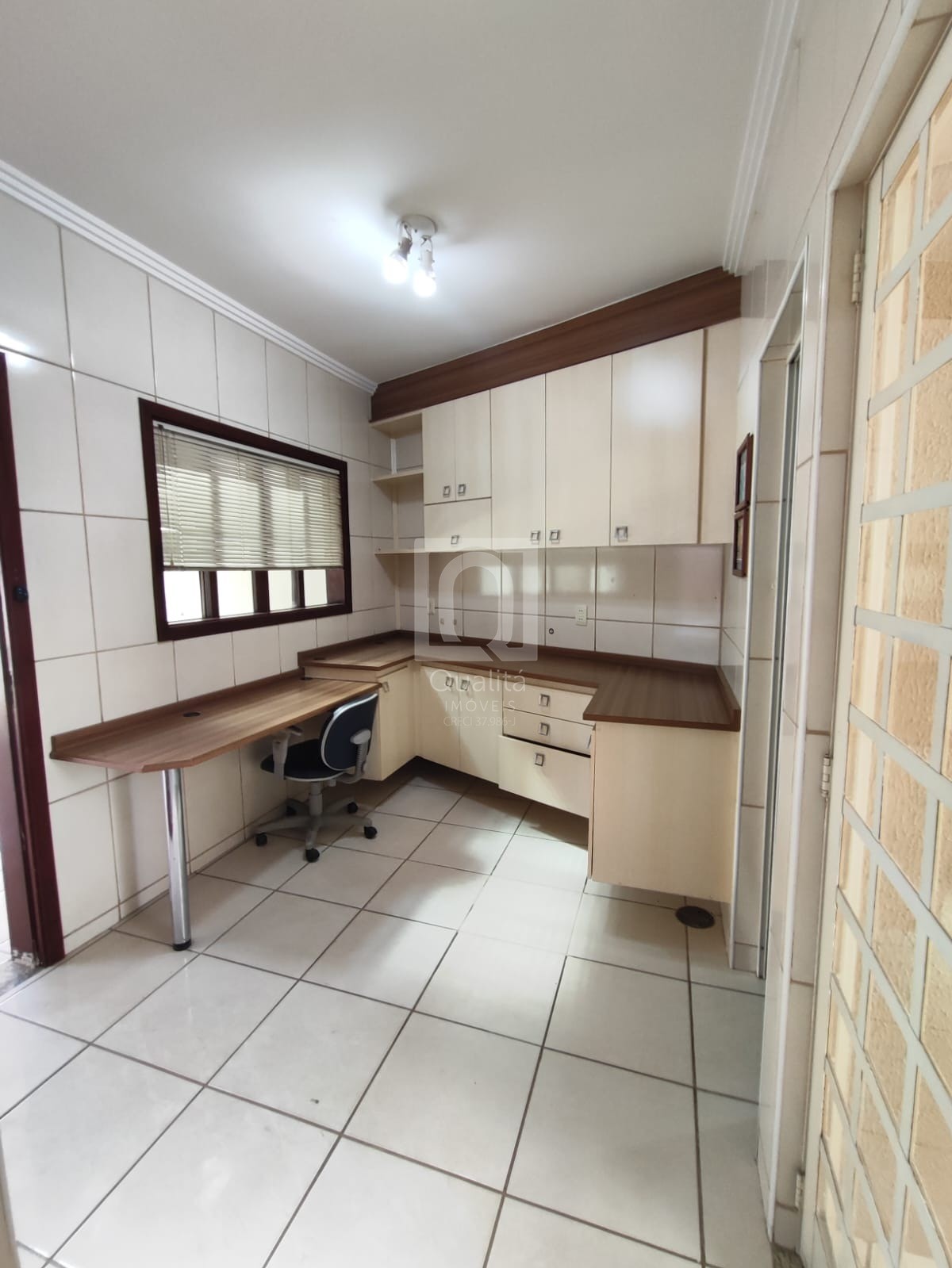 Casa à venda com 3 quartos, 219m² - Foto 6