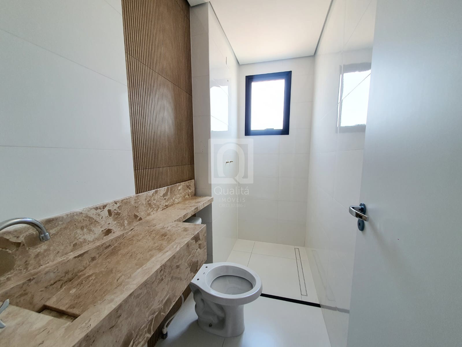 Apartamento à venda com 2 quartos, 142m² - Foto 9