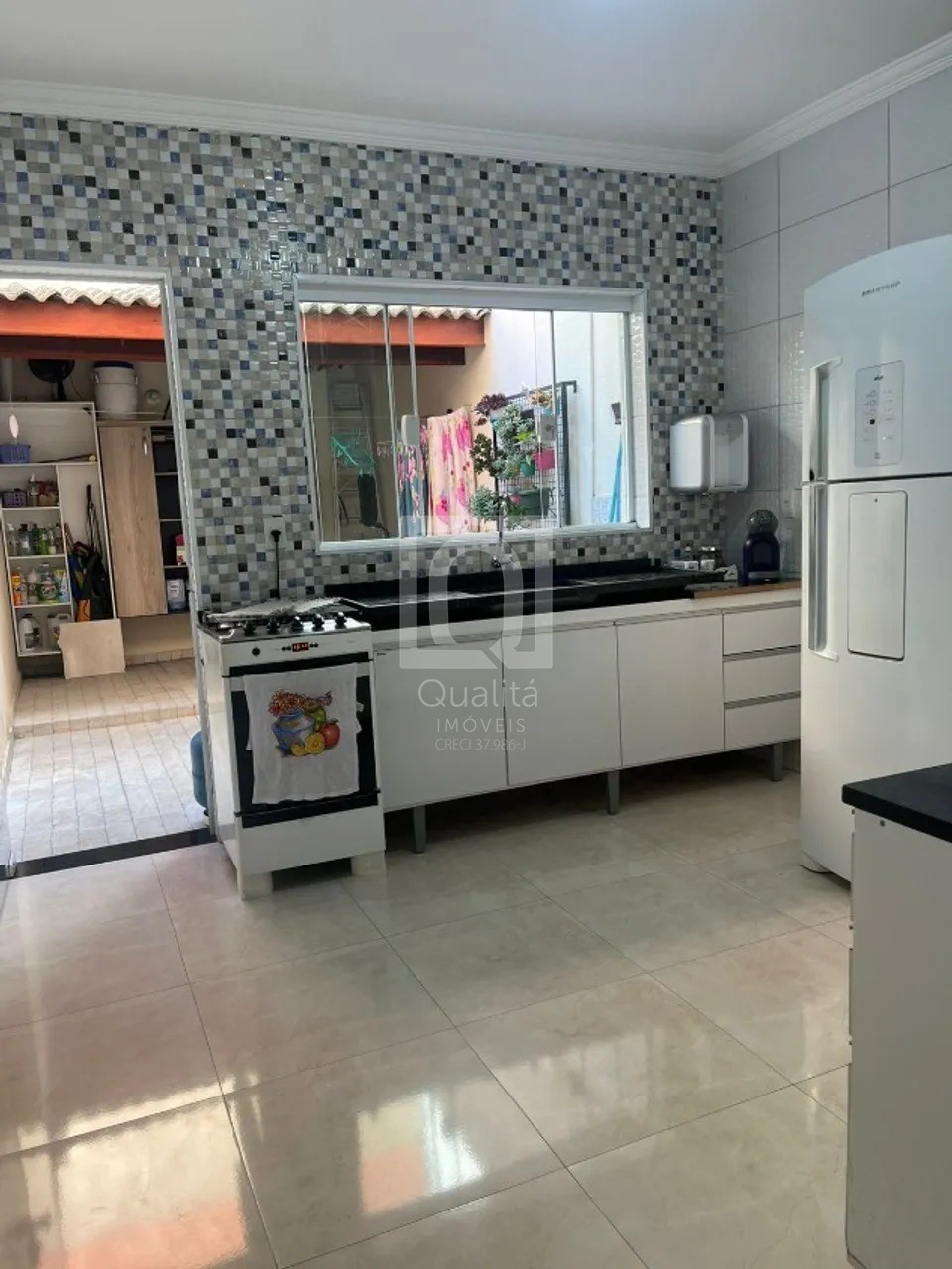 Sobrado à venda com 2 quartos, 140m² - Foto 1