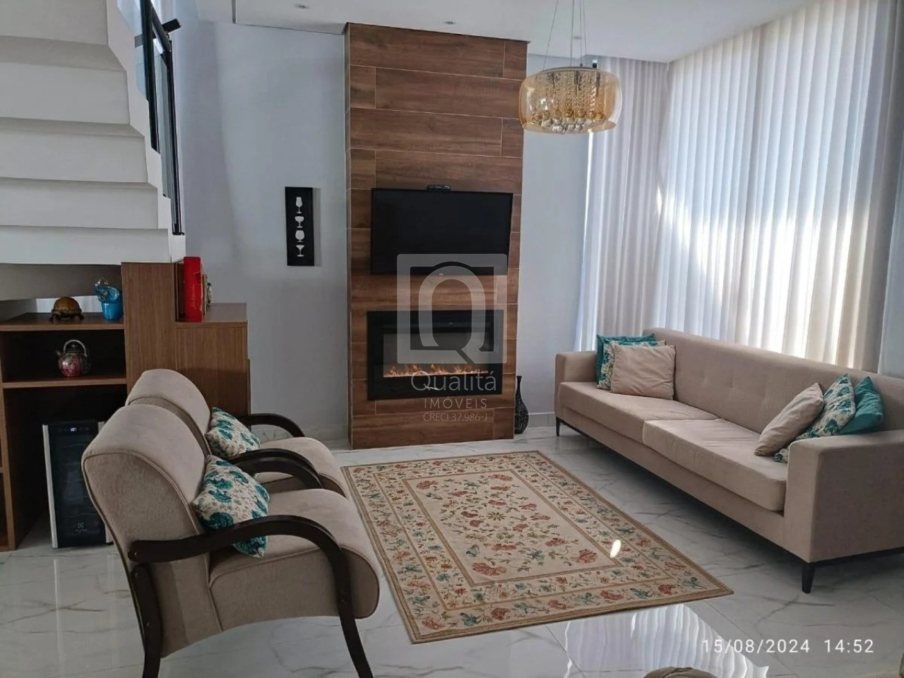 Casa de Condomínio à venda com 3 quartos, 259m² - Foto 1