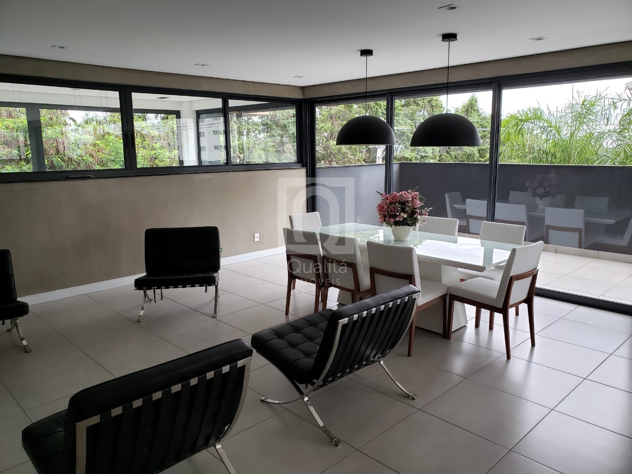 Apartamento à venda com 2 quartos, 62m² - Foto 17