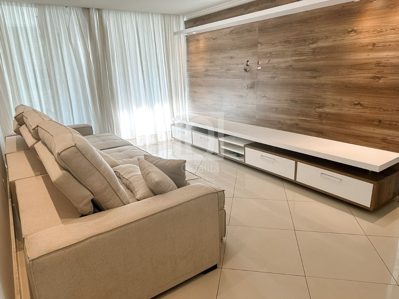 Casa de Condomínio à venda com 3 quartos, 312m² - Foto 2