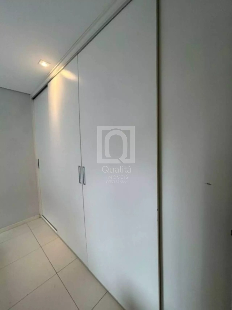 Apartamento à venda e aluguel com 2 quartos, 76m² - Foto 12