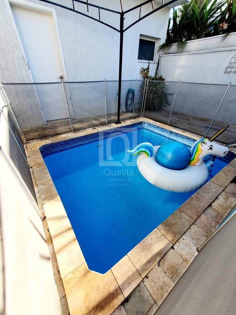 Casa de Condomínio à venda com 3 quartos, 215m² - Foto 16