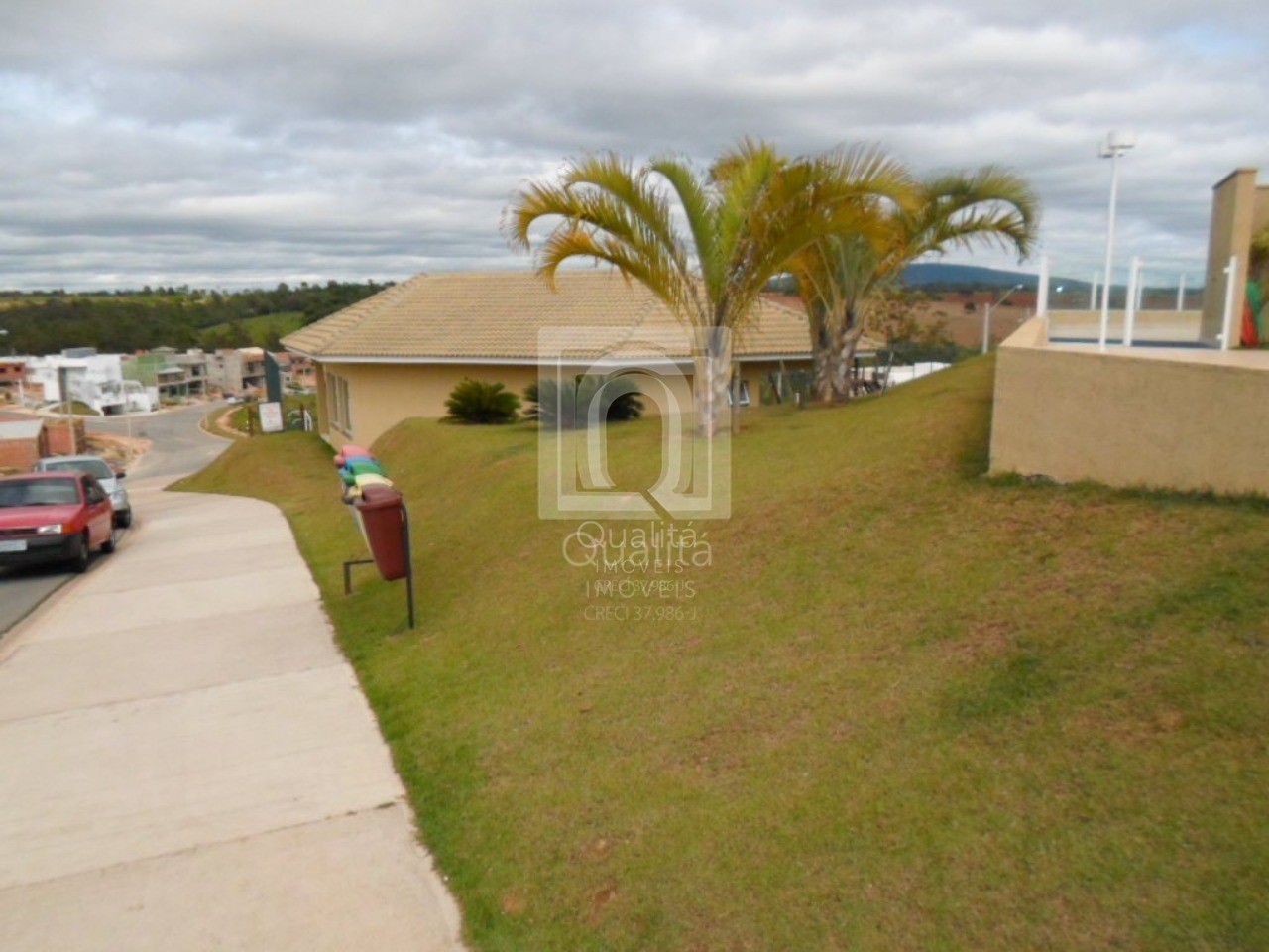 Casa de Condomínio à venda e aluguel com 3 quartos, 200m² - Foto 17