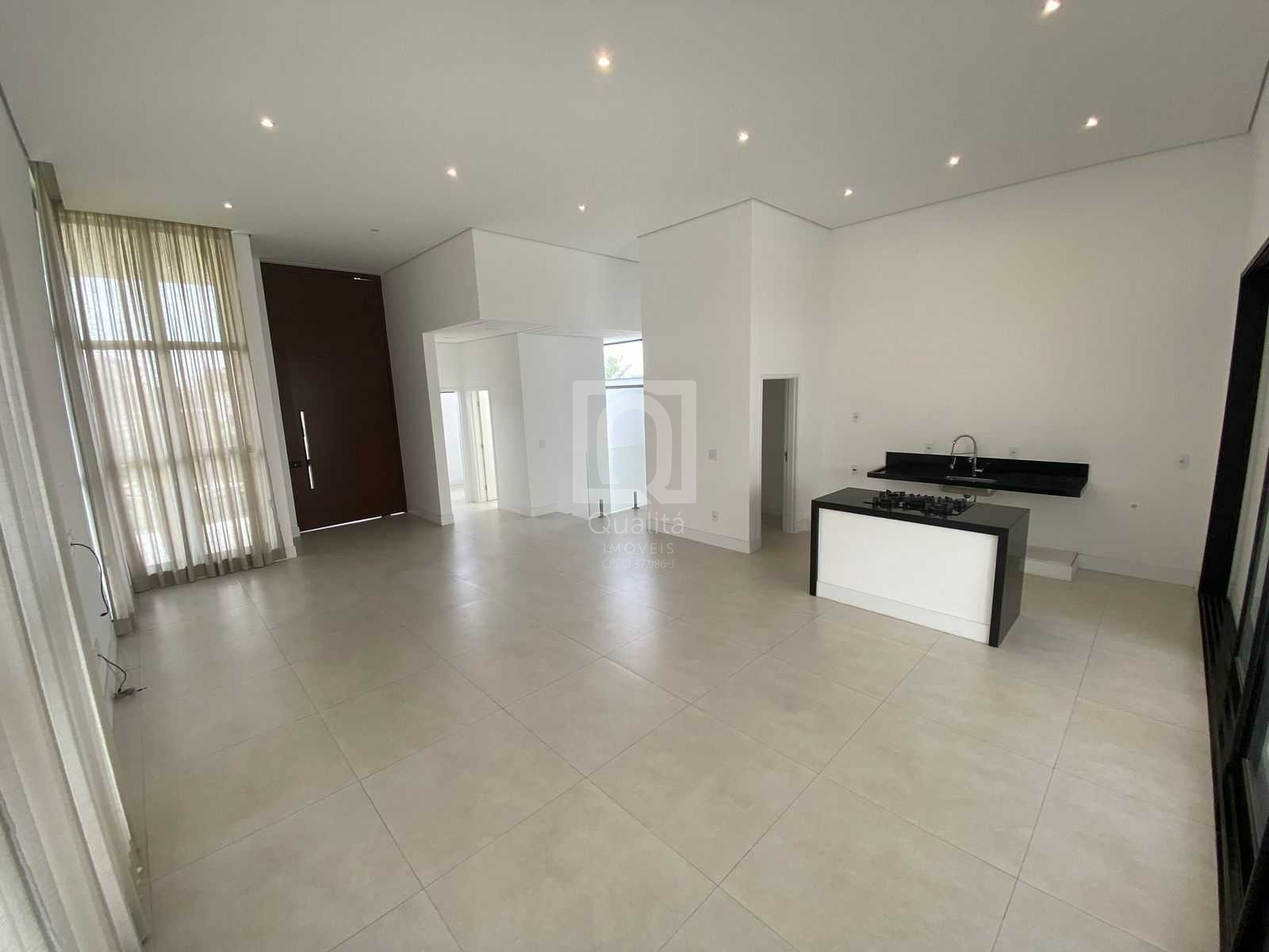 Casa de Condomínio para alugar com 4 quartos, 532m² - Foto 3