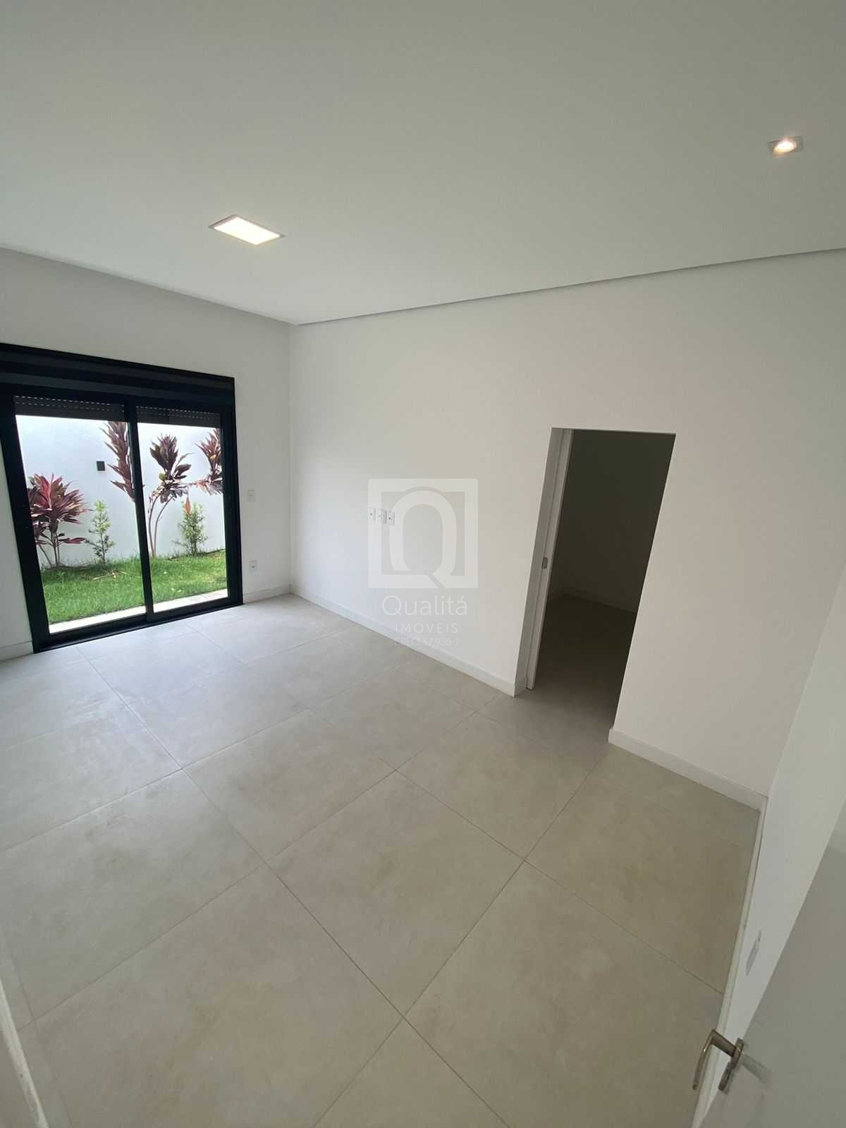 Casa de Condomínio para alugar com 4 quartos, 532m² - Foto 6