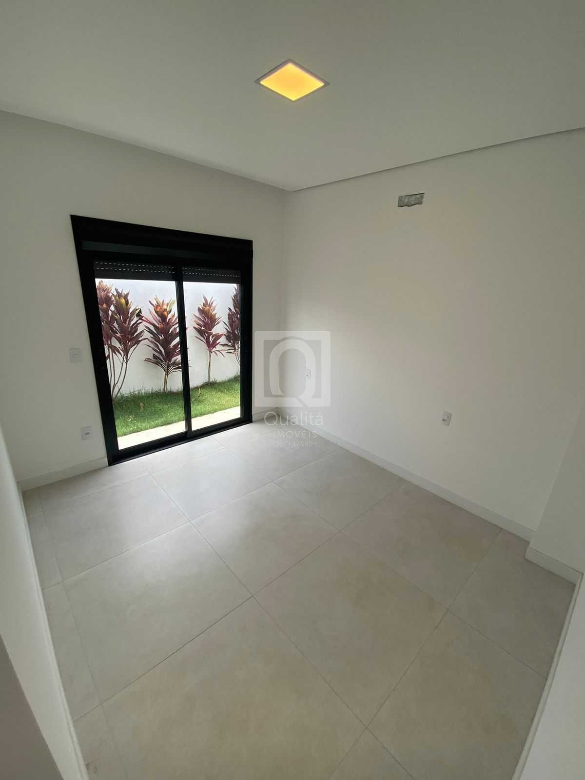 Casa de Condomínio para alugar com 4 quartos, 532m² - Foto 7