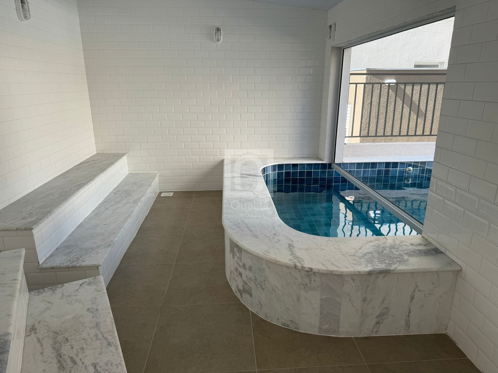 Apartamento à venda com 2 quartos, 63m² - Foto 11