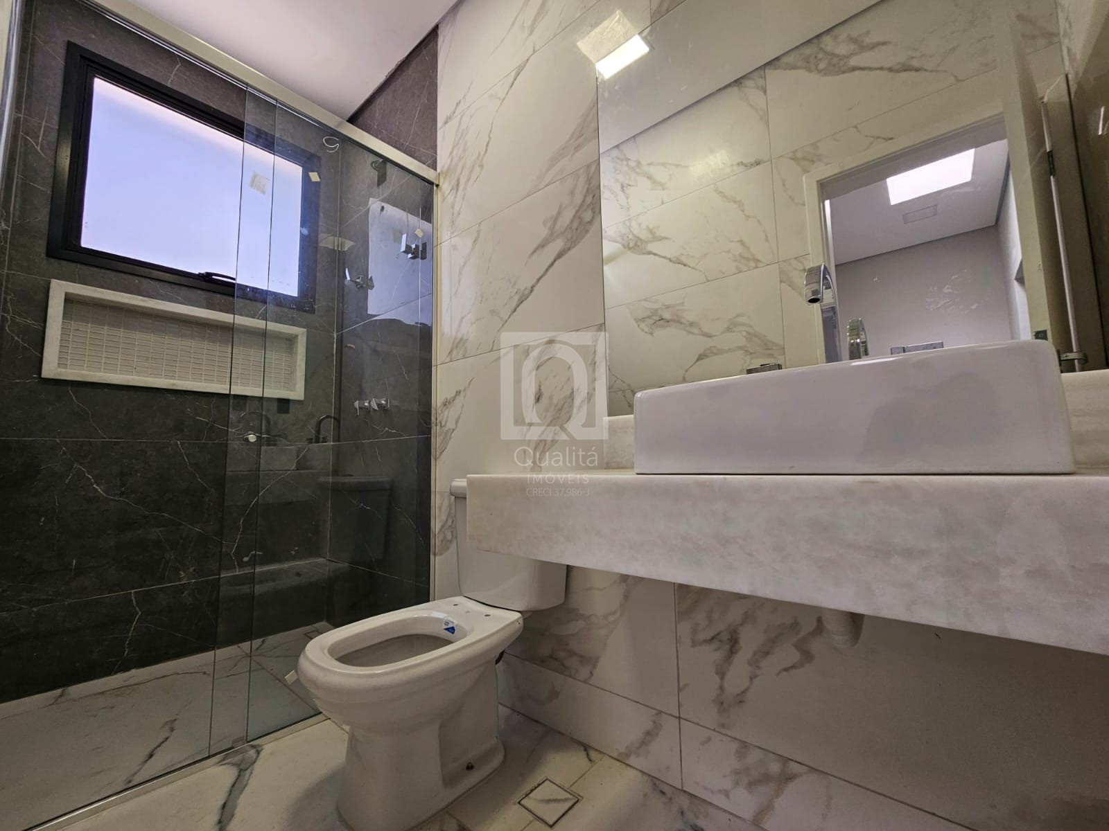 Casa de Condomínio à venda com 3 quartos, 250m² - Foto 7