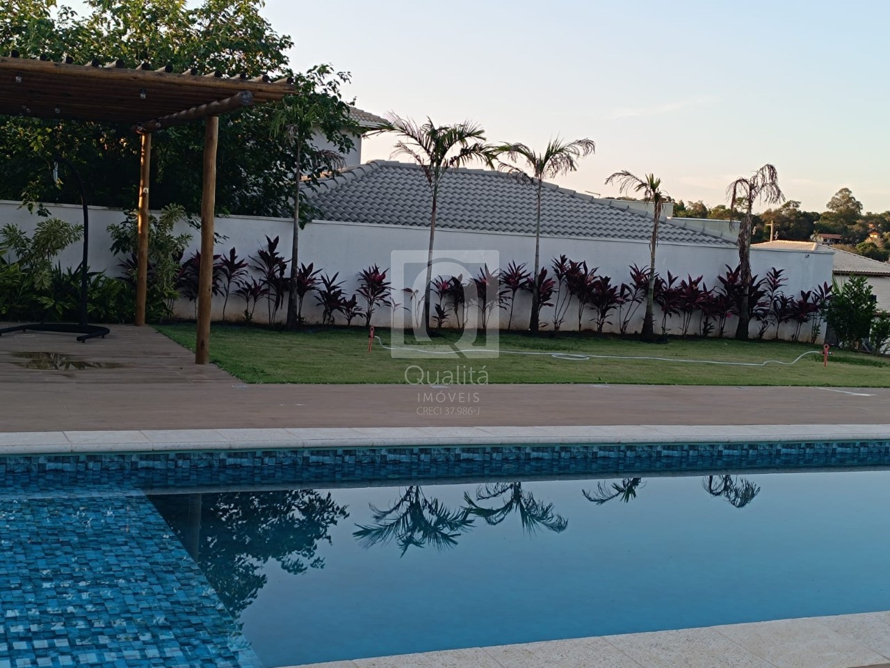 Casa de Condomínio, 4 quartos - Foto 1