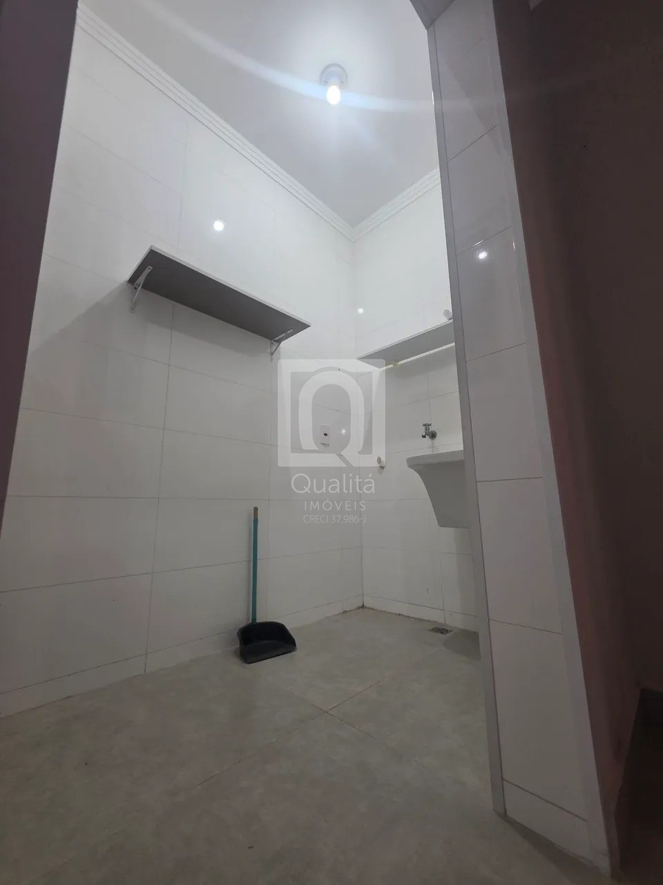 Casa de Condomínio à venda e aluguel com 3 quartos, 200m² - Foto 10
