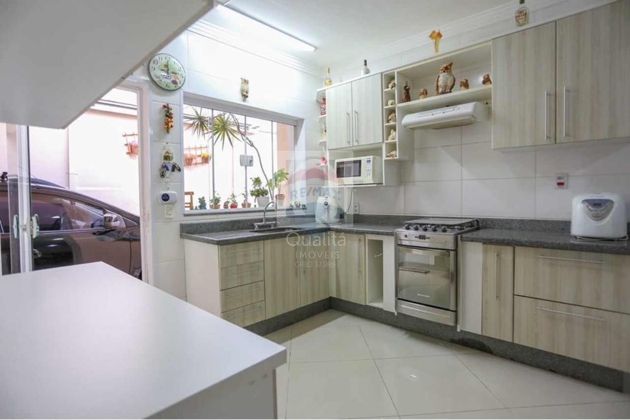 Casa à venda com 3 quartos, 142m² - Foto 10