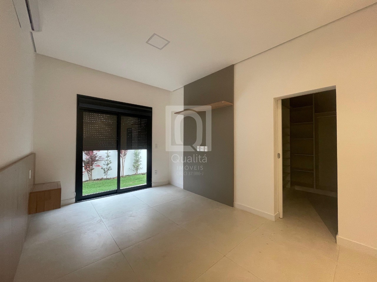 Casa de Condomínio para alugar com 4 quartos, 532m² - Foto 11