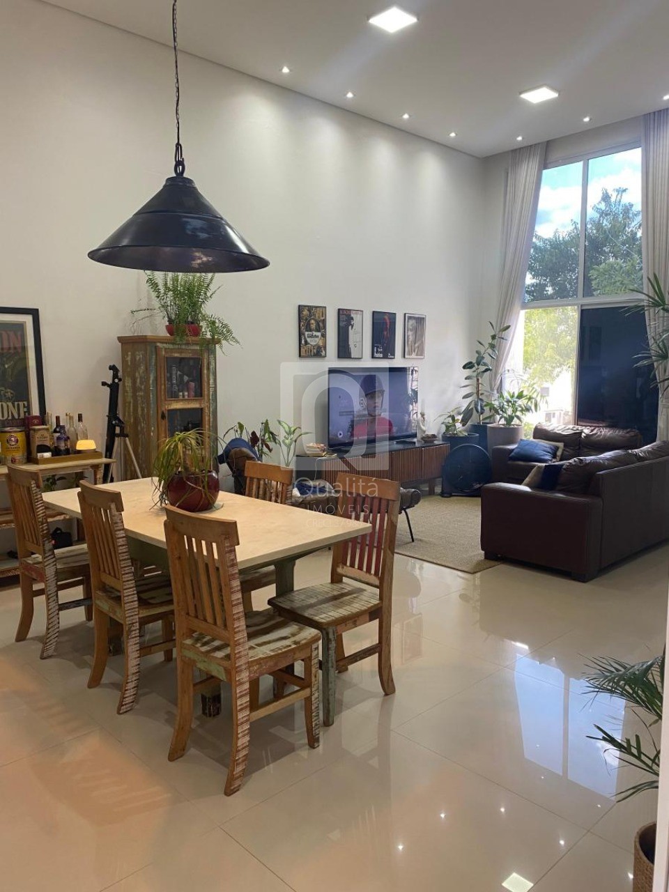 Casa de Condomínio à venda com 3 quartos, 170m² - Foto 1