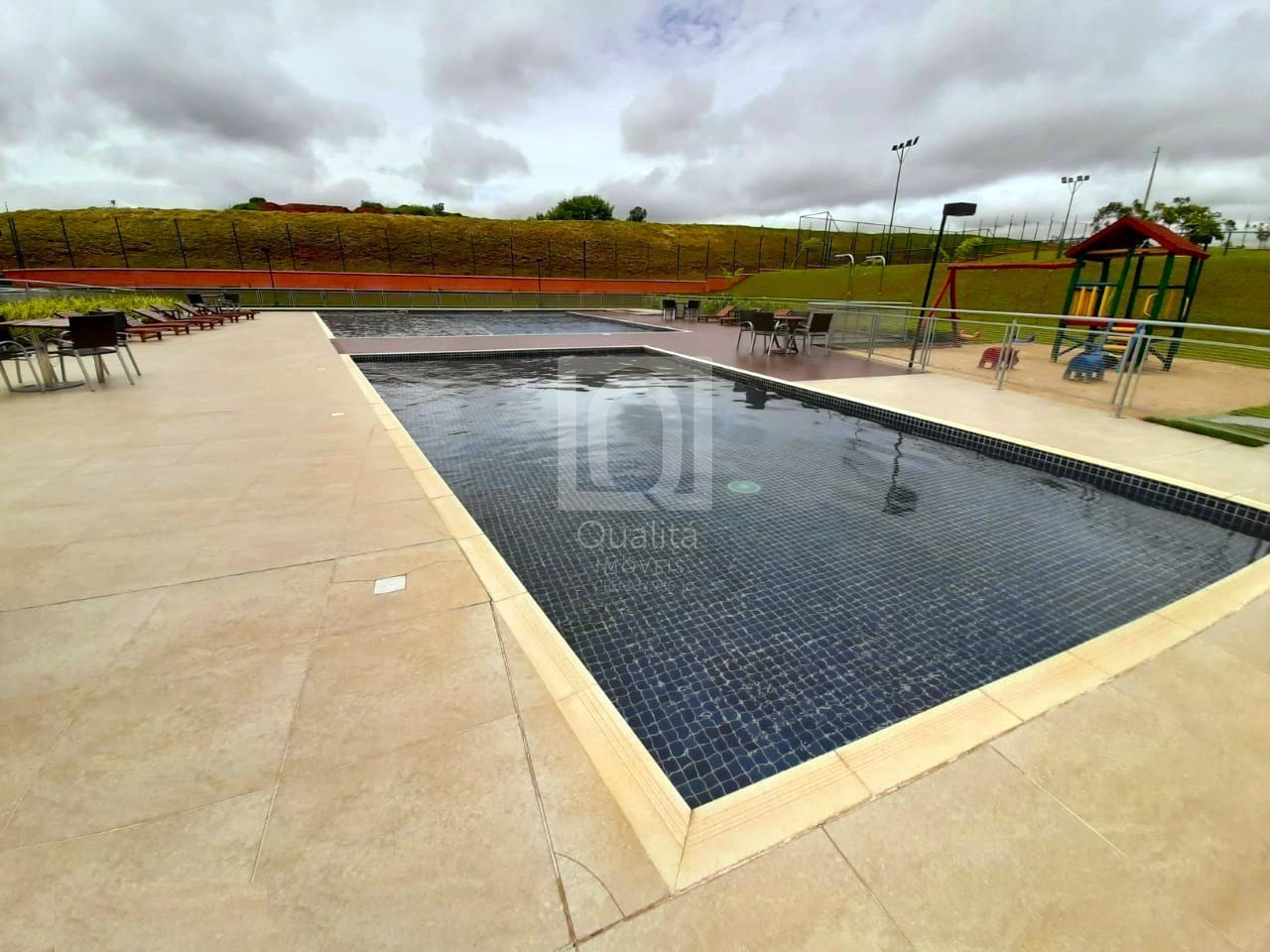 Casa de Condomínio à venda e aluguel com 3 quartos, 268m² - Foto 32