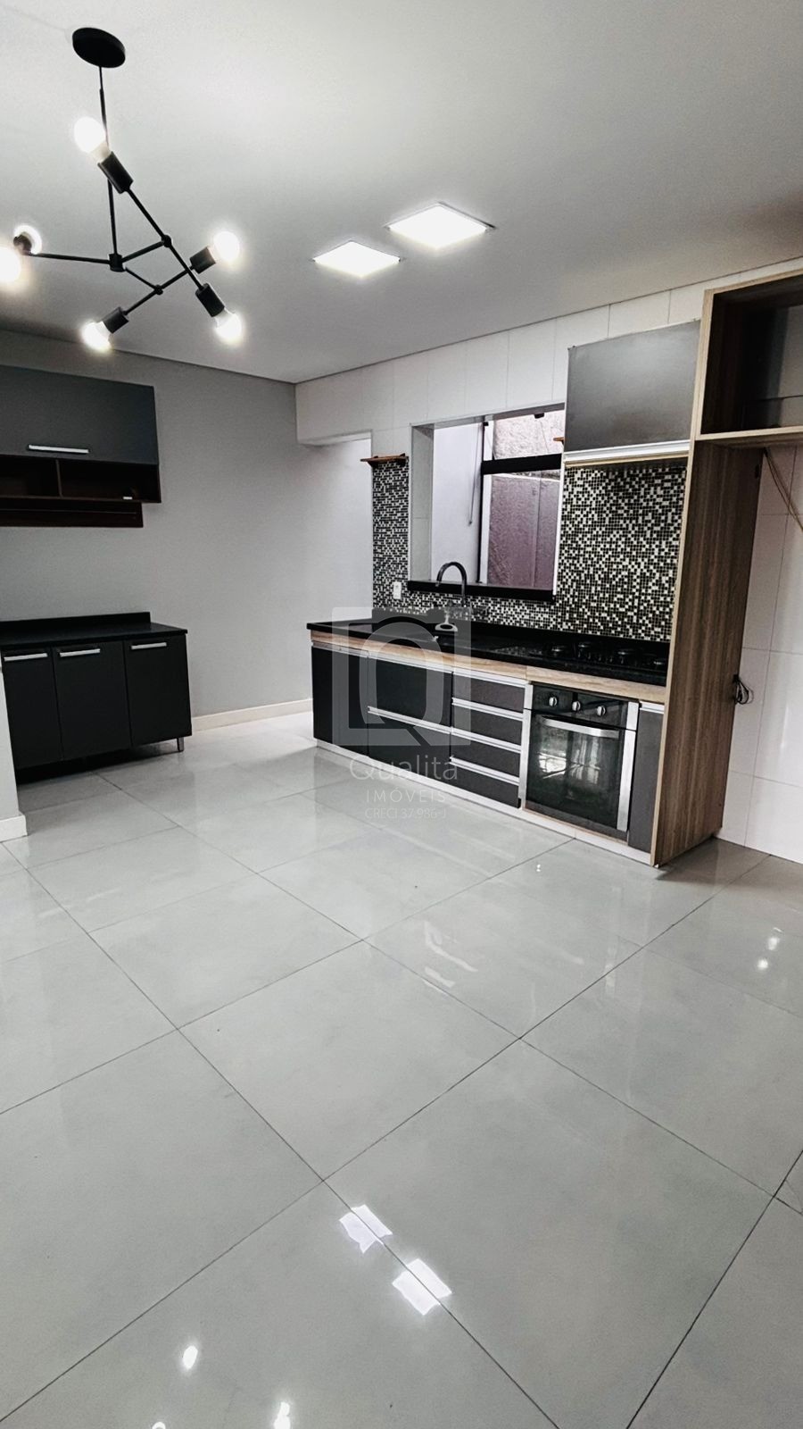Sobrado à venda com 3 quartos, 125m² - Foto 2