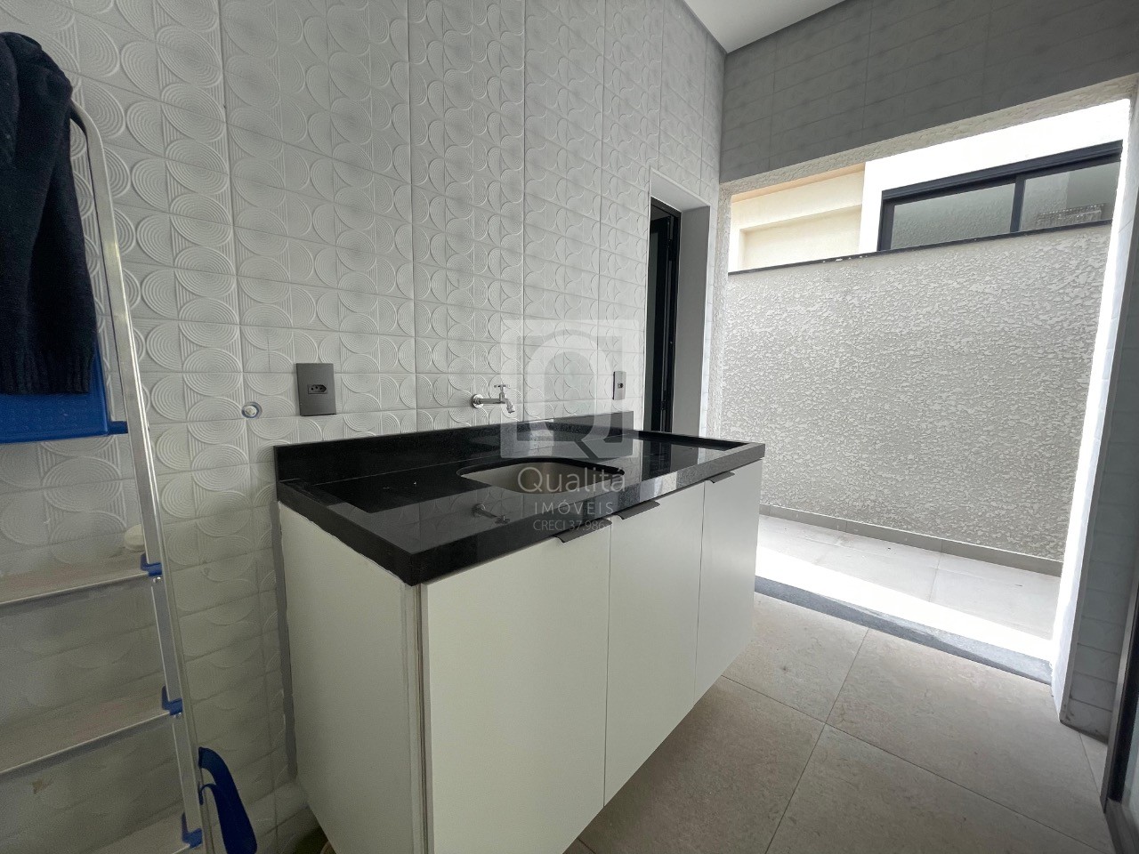 Casa de Condomínio à venda e aluguel com 3 quartos, 268m² - Foto 21