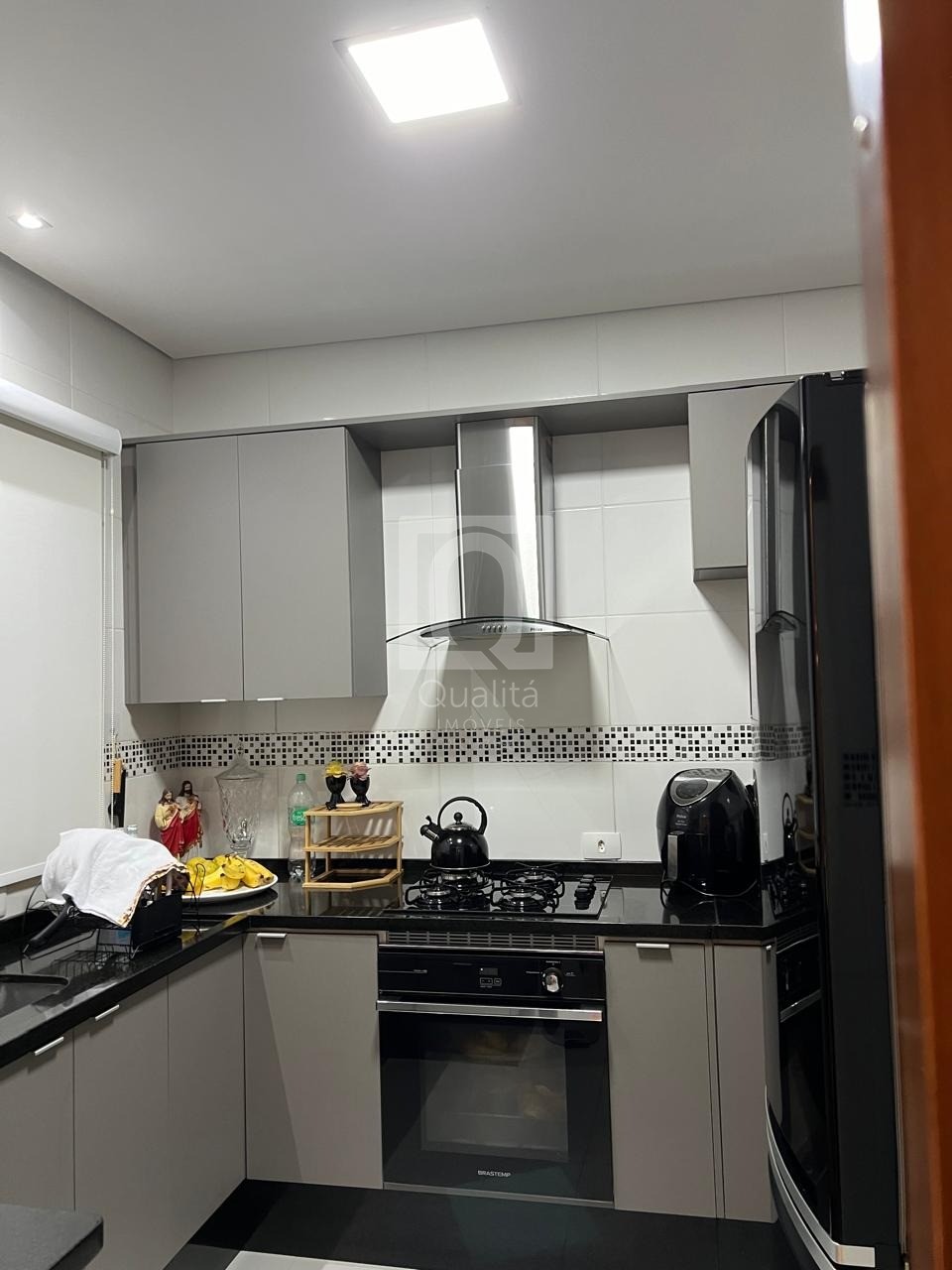 Casa à venda com 2 quartos, 135m² - Foto 4