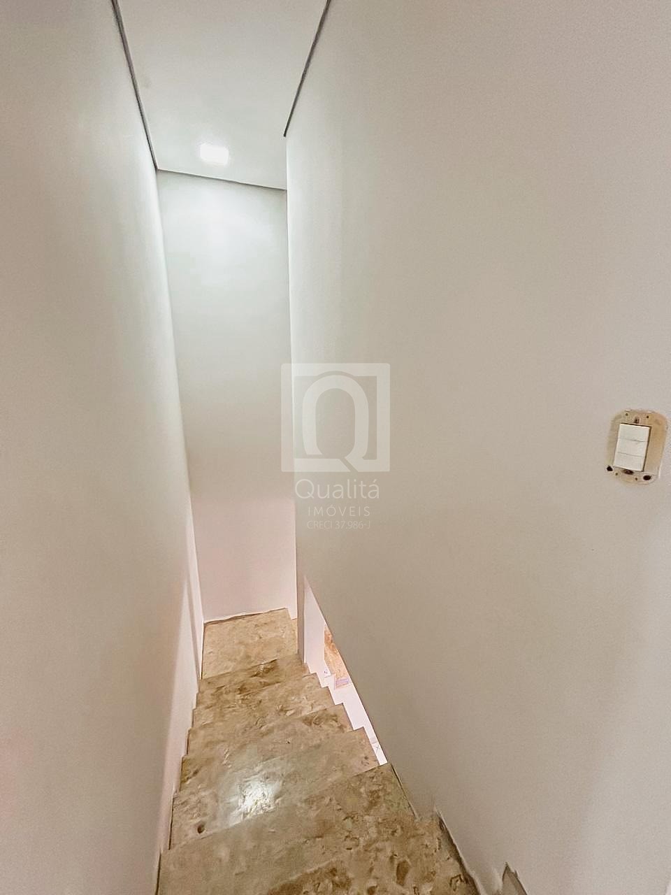 Sobrado à venda com 4 quartos, 125m² - Foto 2