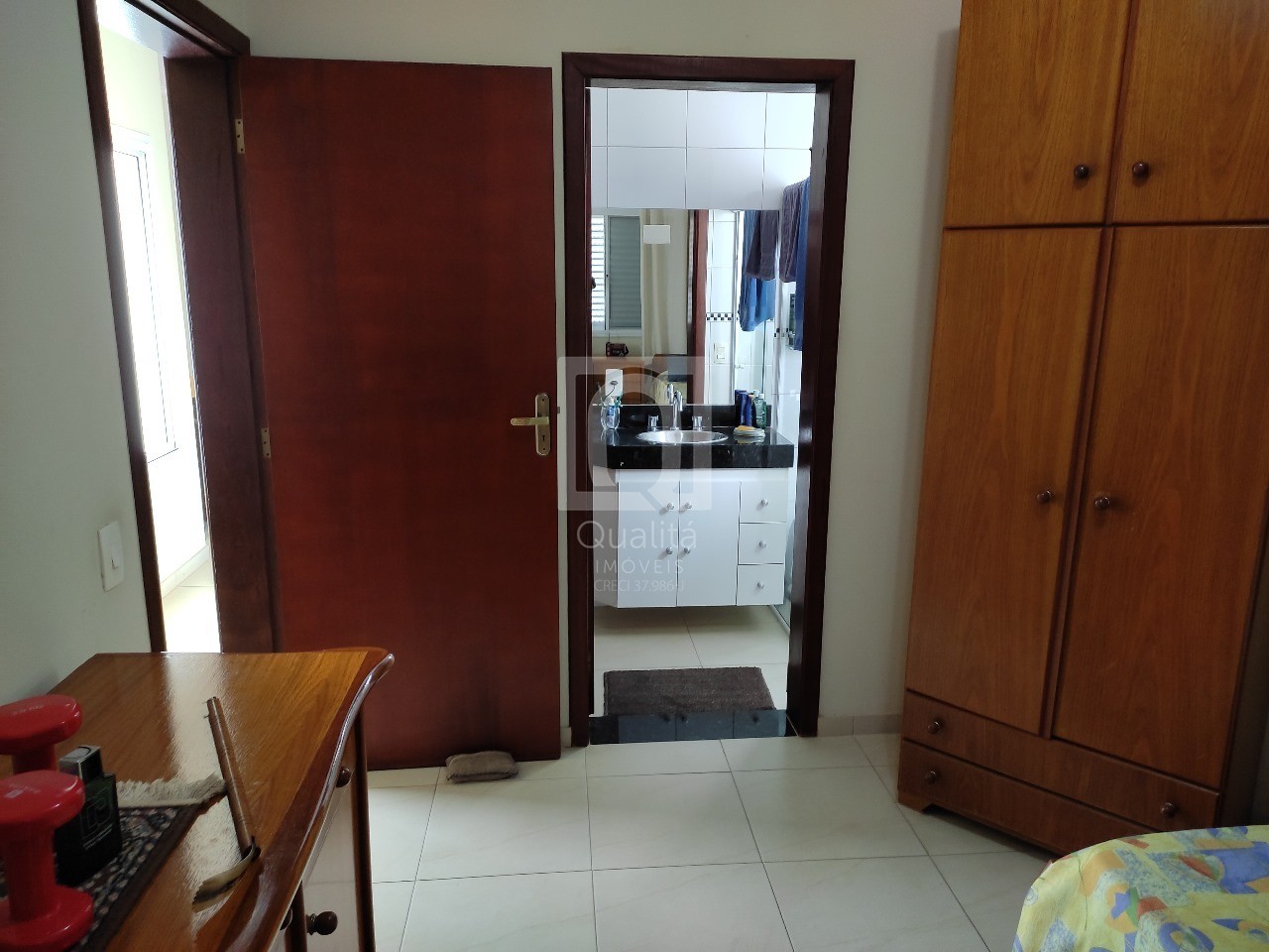 Casa de Condomínio à venda com 3 quartos, 250m² - Foto 25