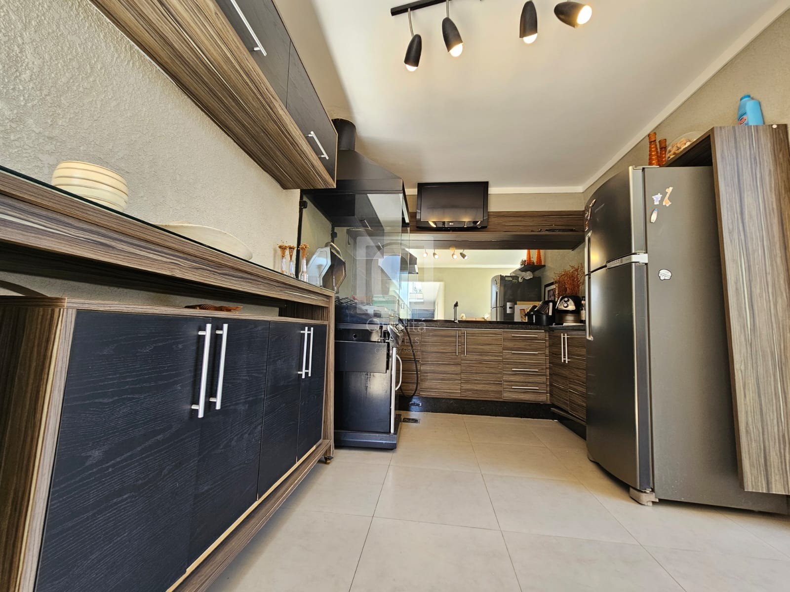 Casa de Condomínio à venda com 3 quartos, 250m² - Foto 6