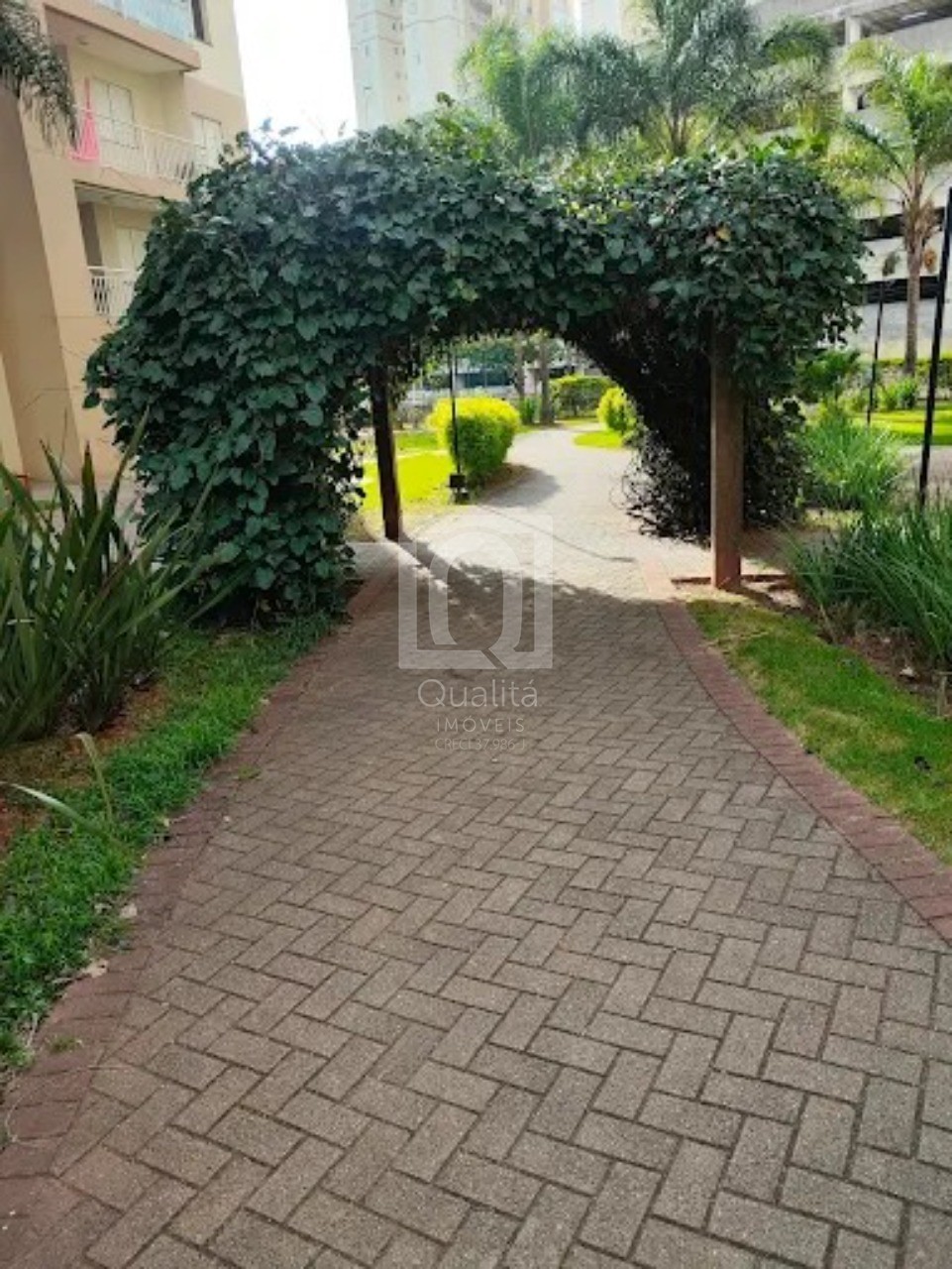 Apartamento à venda com 3 quartos, 80m² - Foto 25