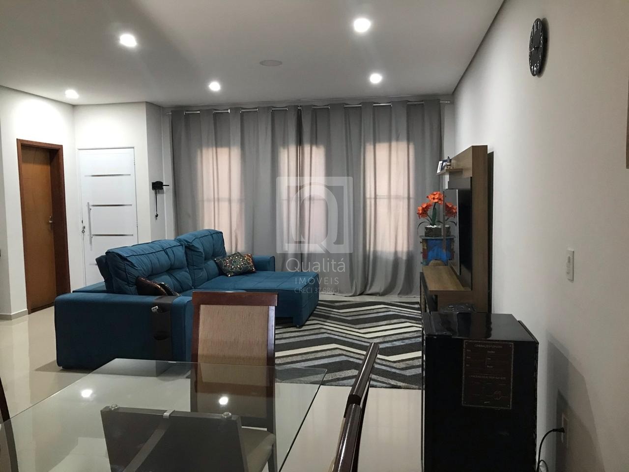 Casa de Condomínio à venda com 3 quartos, 154m² - Foto 1
