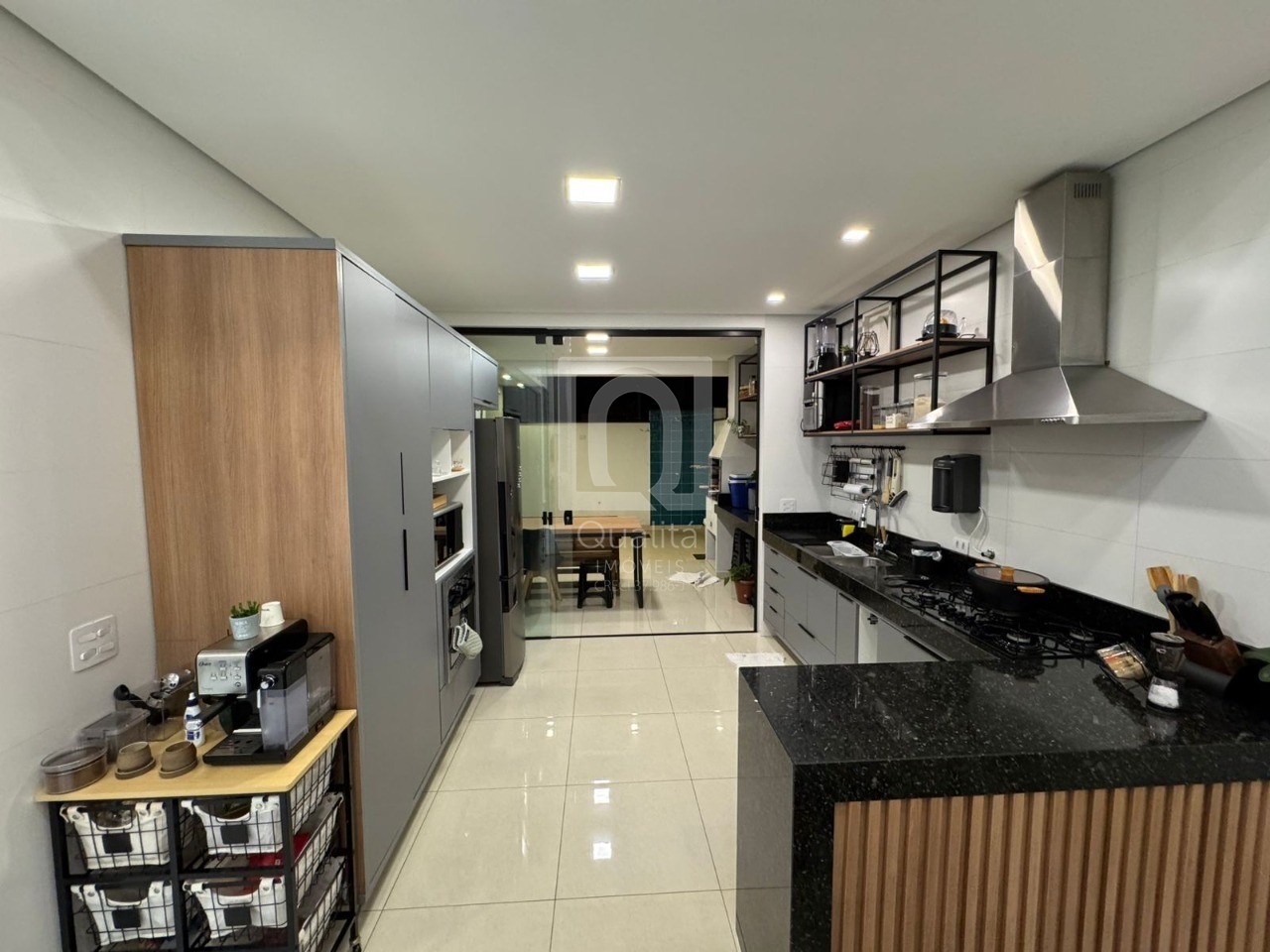 Casa de Condomínio à venda com 3 quartos, 160m² - Foto 4