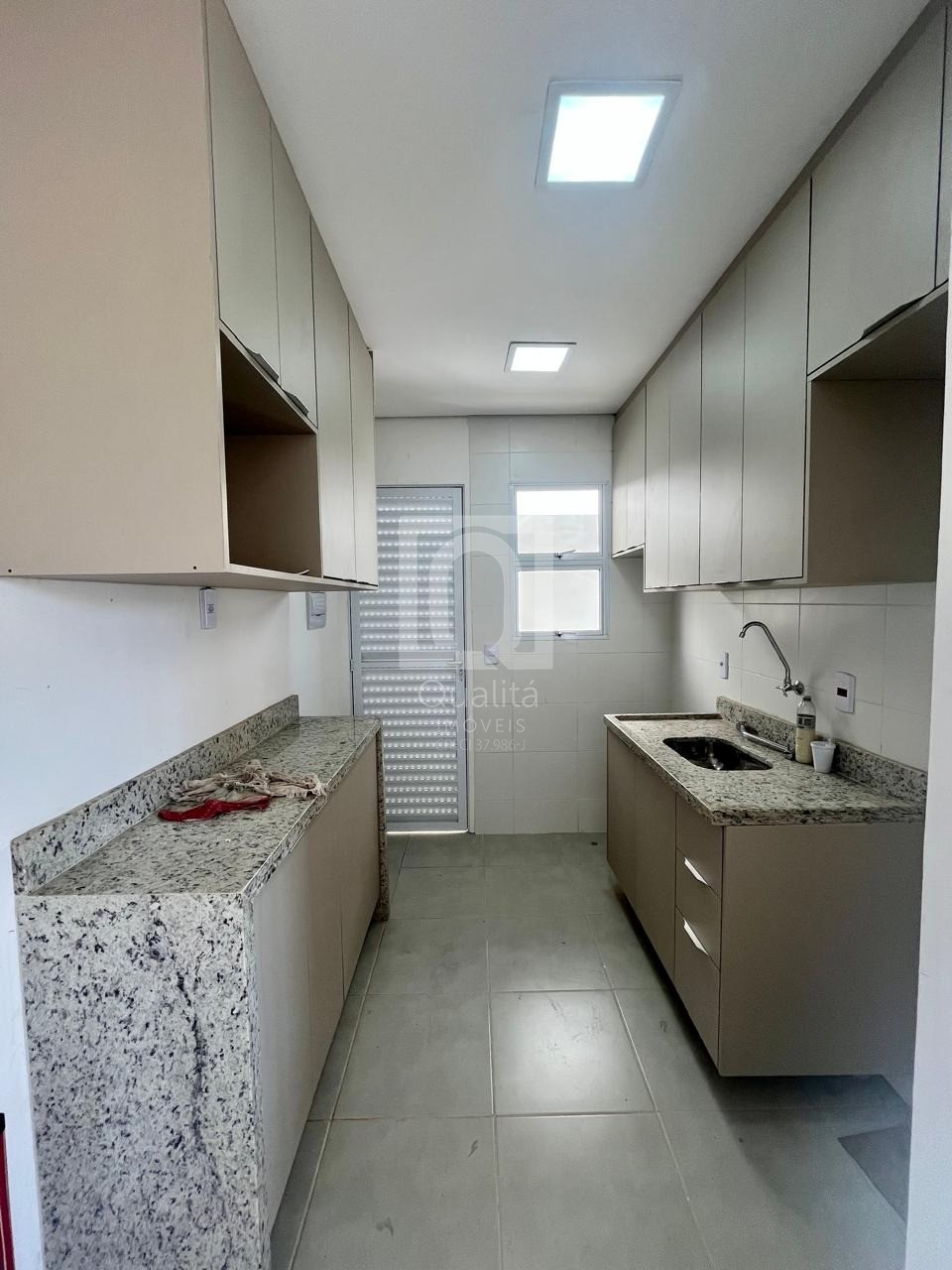 Casa de Condomínio à venda com 2 quartos, 129m² - Foto 3