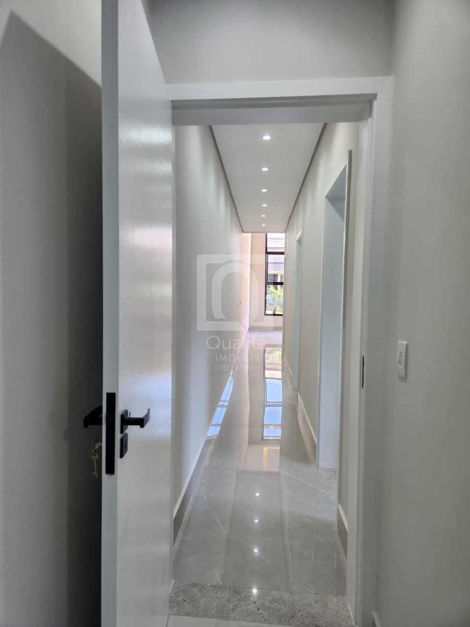 Casa de Condomínio à venda com 3 quartos, 200m² - Foto 4
