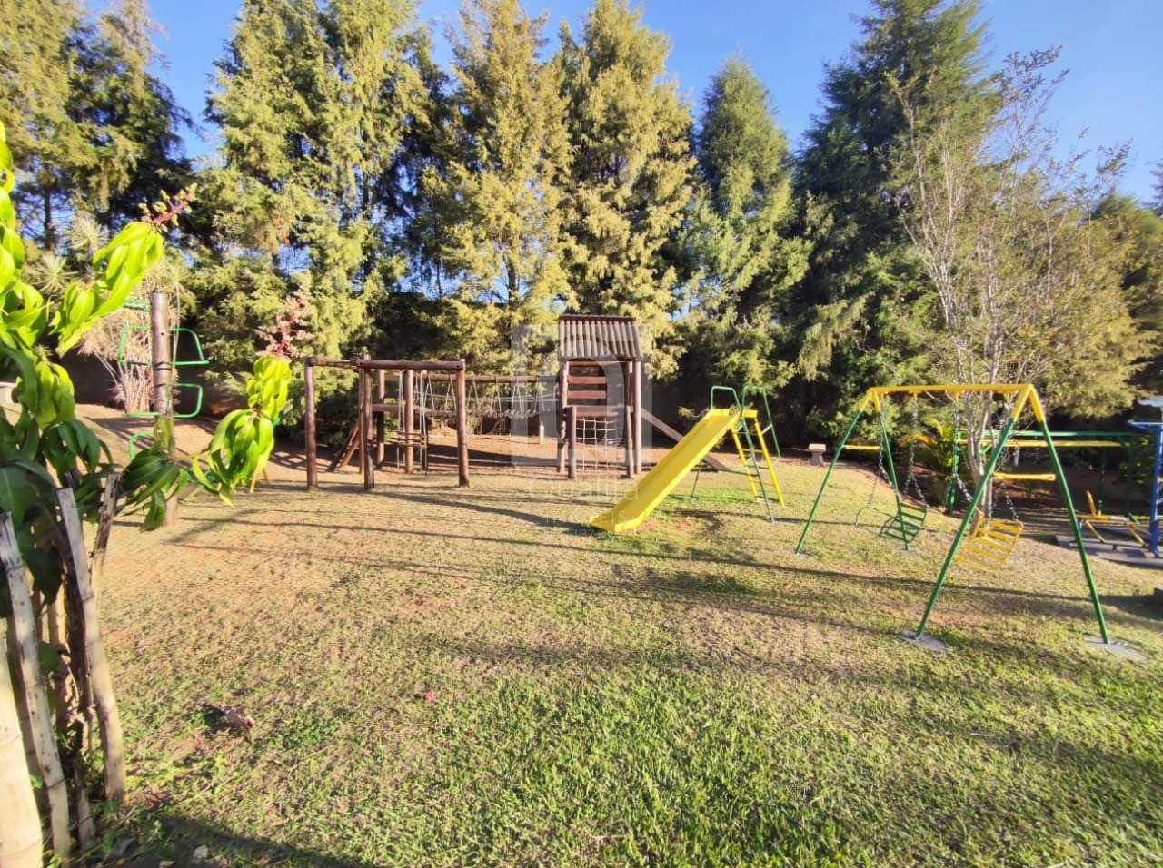 Casa de Condomínio à venda com 3 quartos, 259m² - Foto 25
