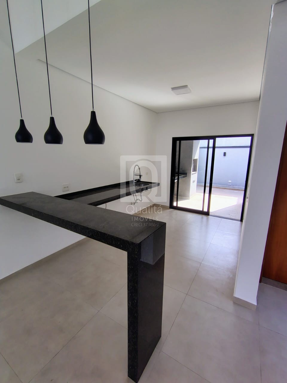 Casa de Condomínio à venda com 3 quartos, 106m² - Foto 2