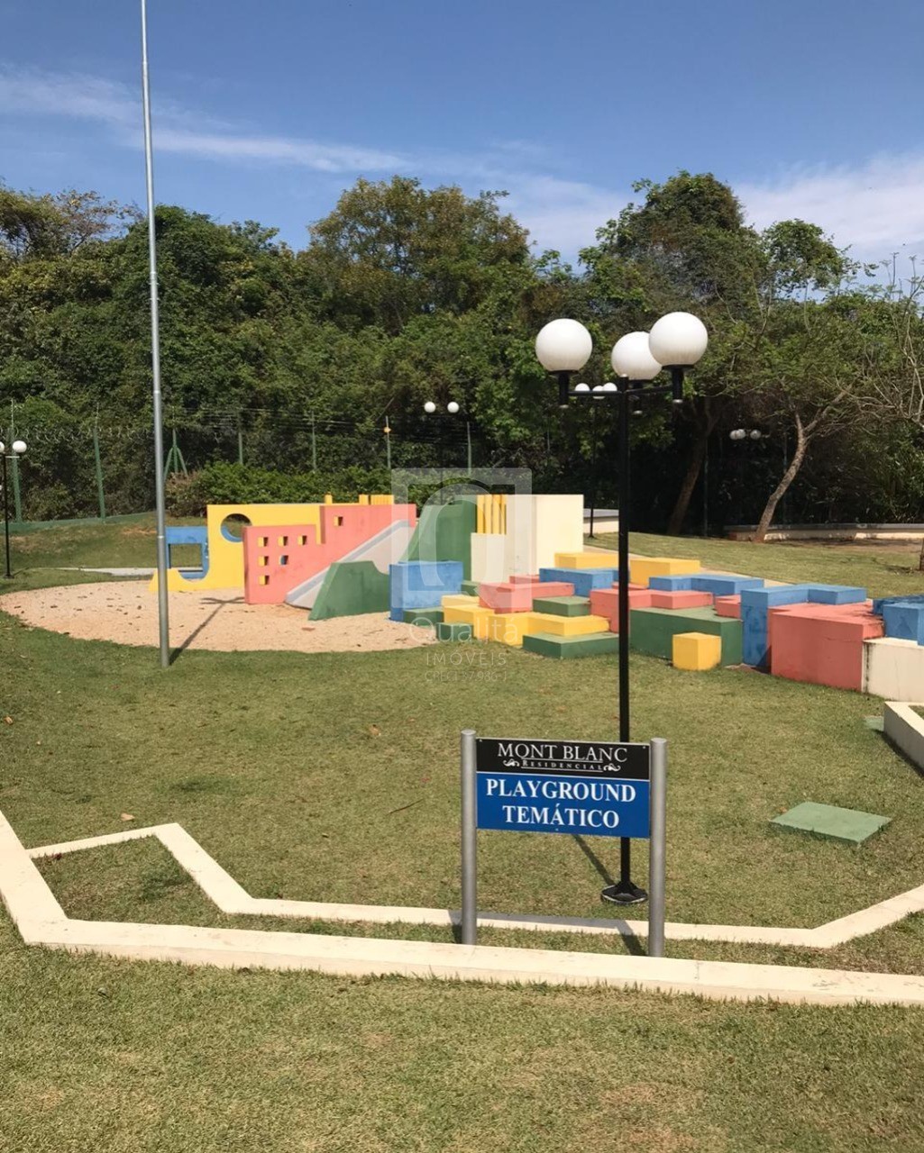 Casa de Condomínio à venda com 3 quartos, 215m² - Foto 19