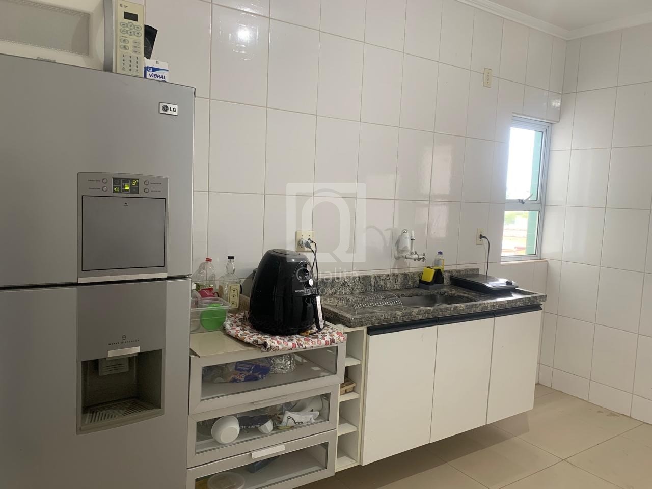 Apartamento à venda com 3 quartos, 96m² - Foto 8