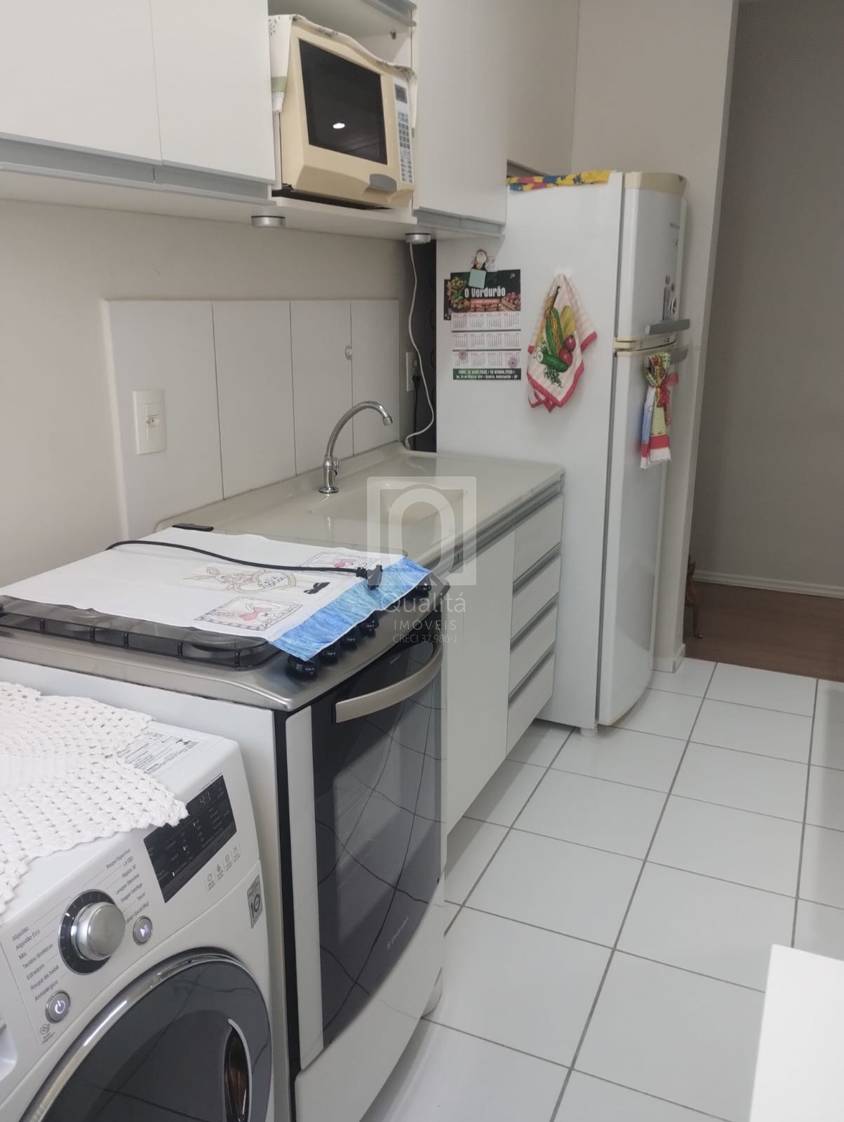 Apartamento à venda com 2 quartos, 48m² - Foto 4