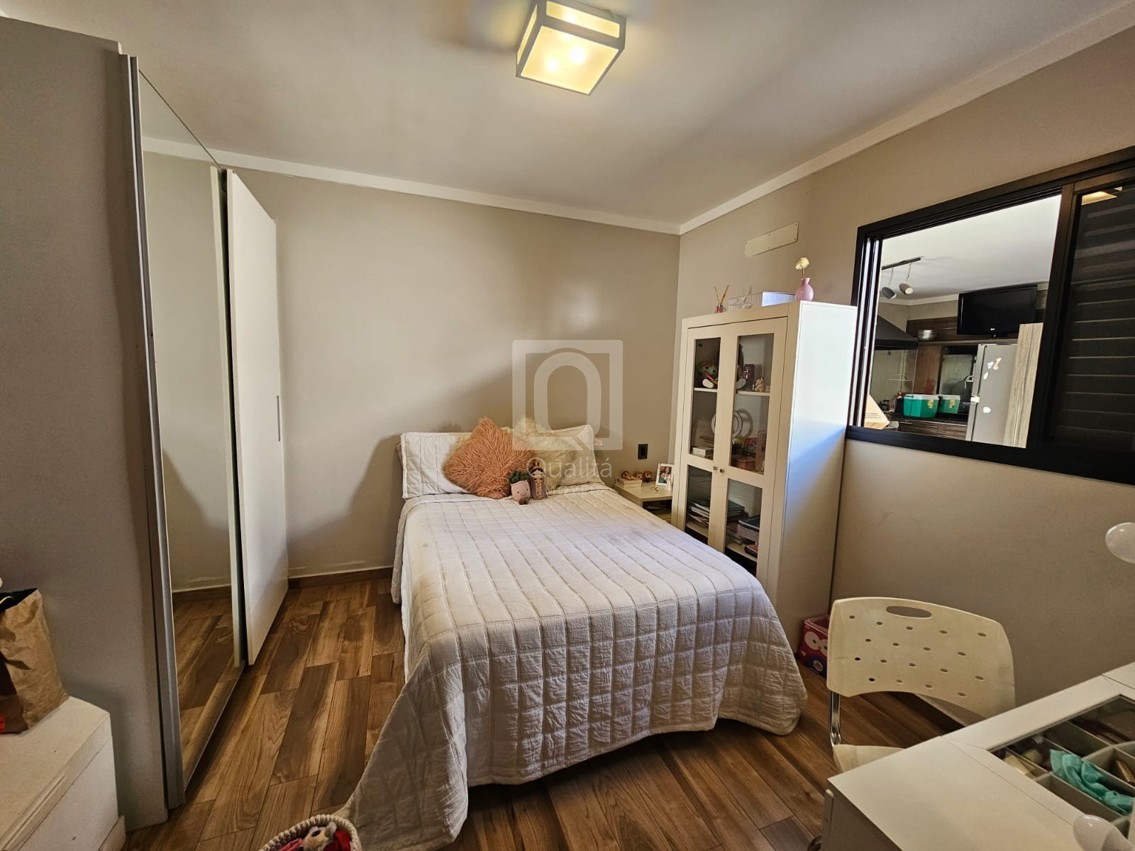 Casa de Condomínio à venda com 3 quartos, 250m² - Foto 10