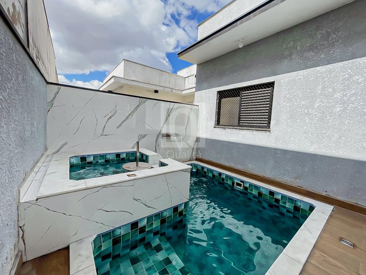 Casa de Condomínio à venda com 3 quartos, 167m² - Foto 2