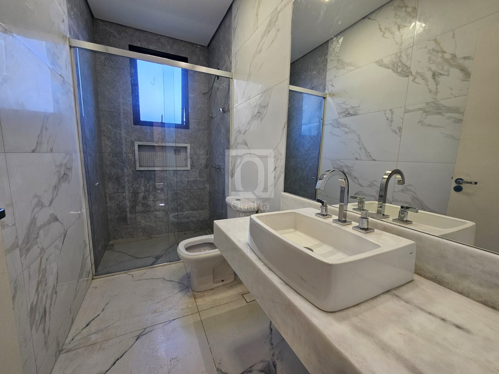 Casa de Condomínio à venda com 3 quartos, 250m² - Foto 6