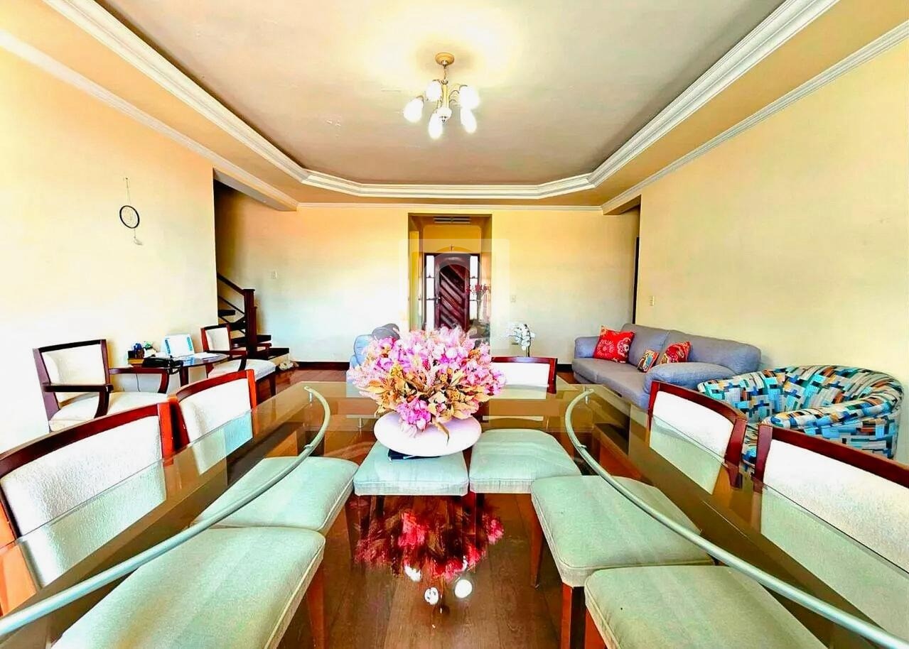Casa de Condomínio à venda com 5 quartos, 500m² - Foto 3